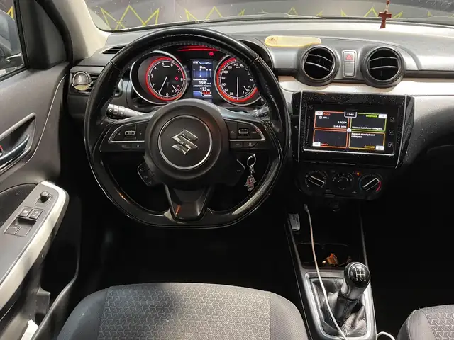 Suzuki Swift view 11
