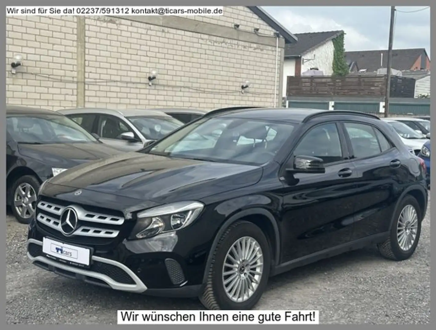 Mercedes-Benz GLA 180 *Navi,47.000KM,Kamera,PDC,SHZ,Klima* Noir - 1