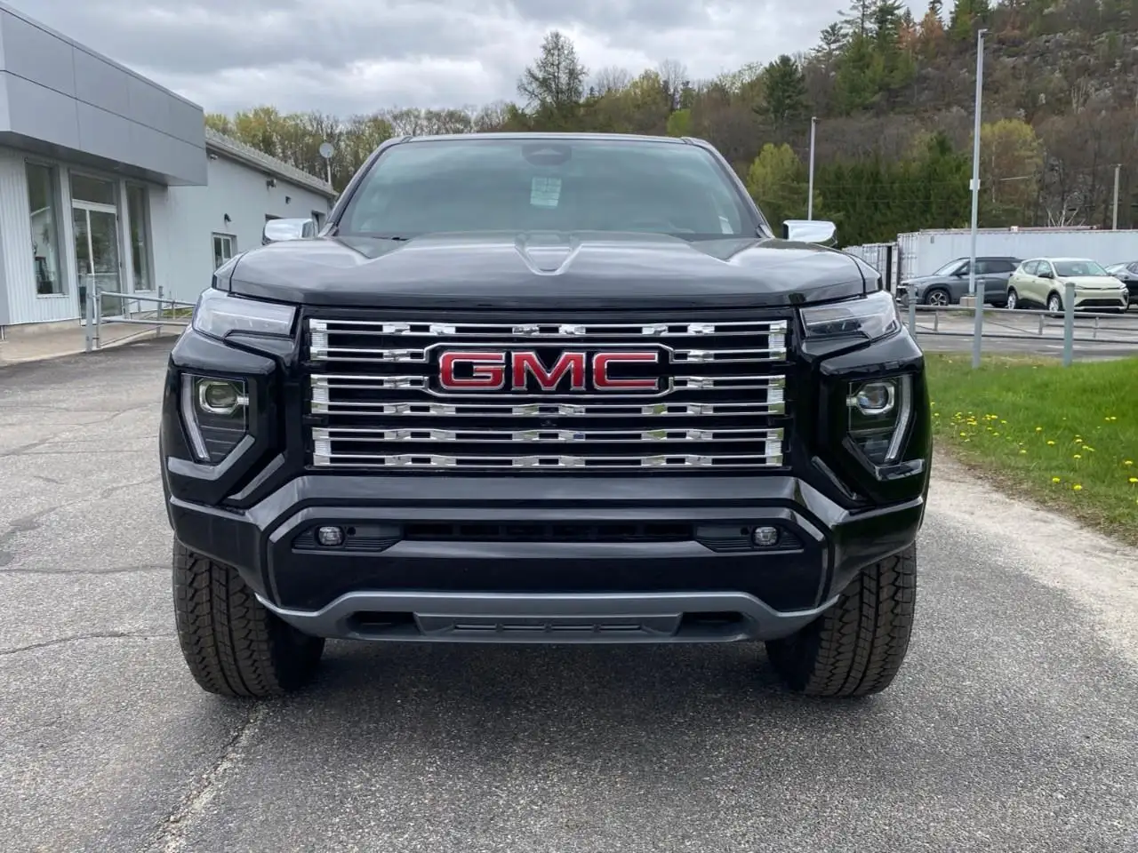 GMC Canyon снимка GMC Canyon