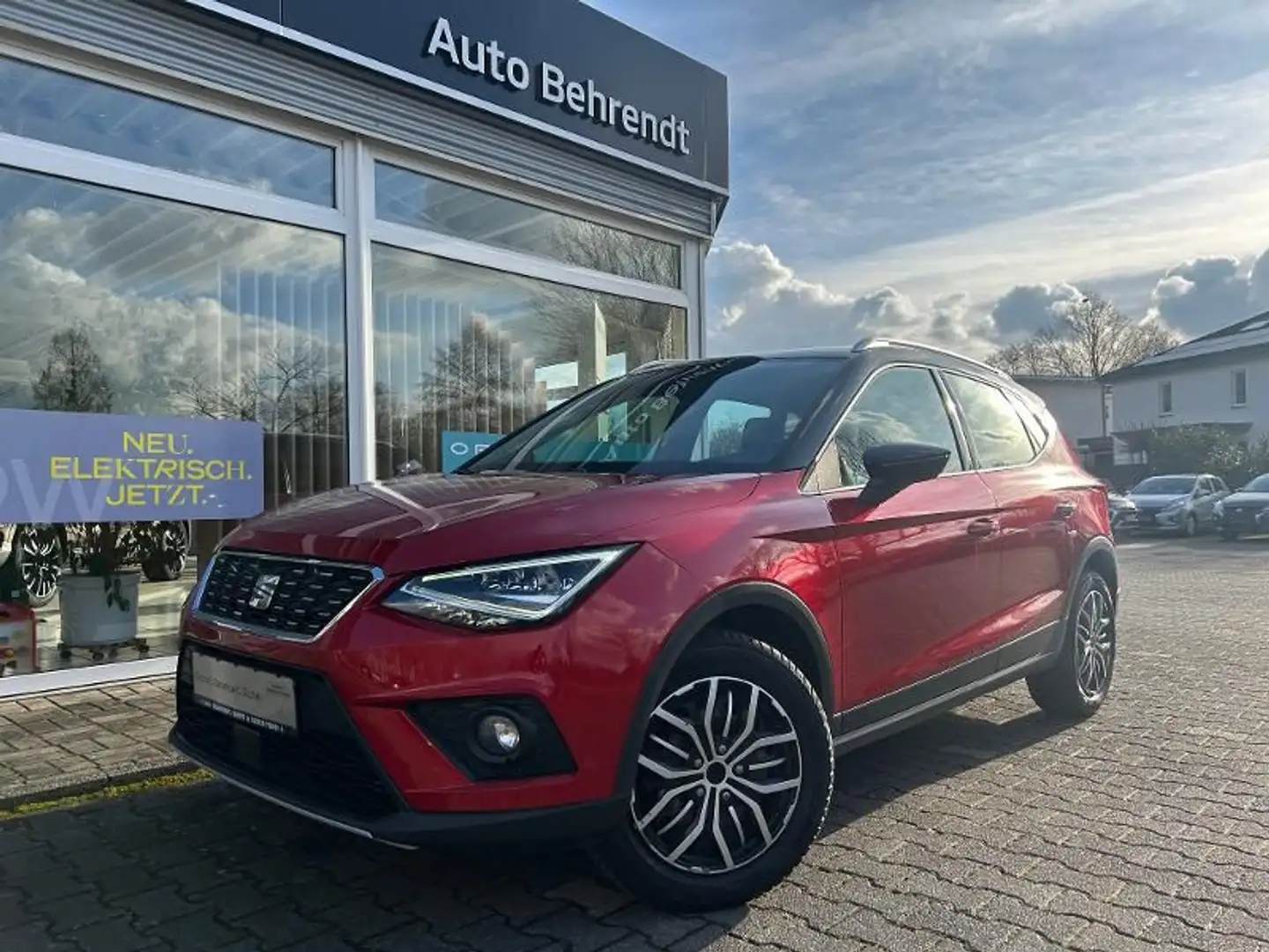 SEAT Arona 1.0 TSI Xcellence AHK*PDC*LED* Rot - 1