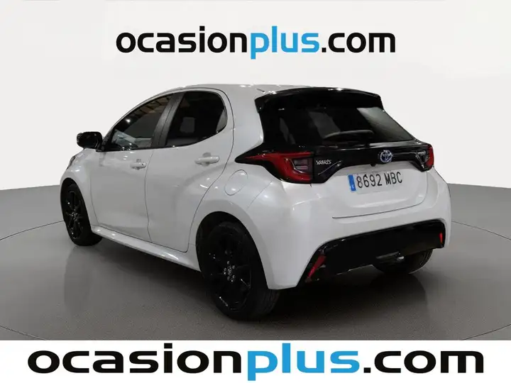 Toyota Yaris 1.5 Style Plus 2022, foto 3