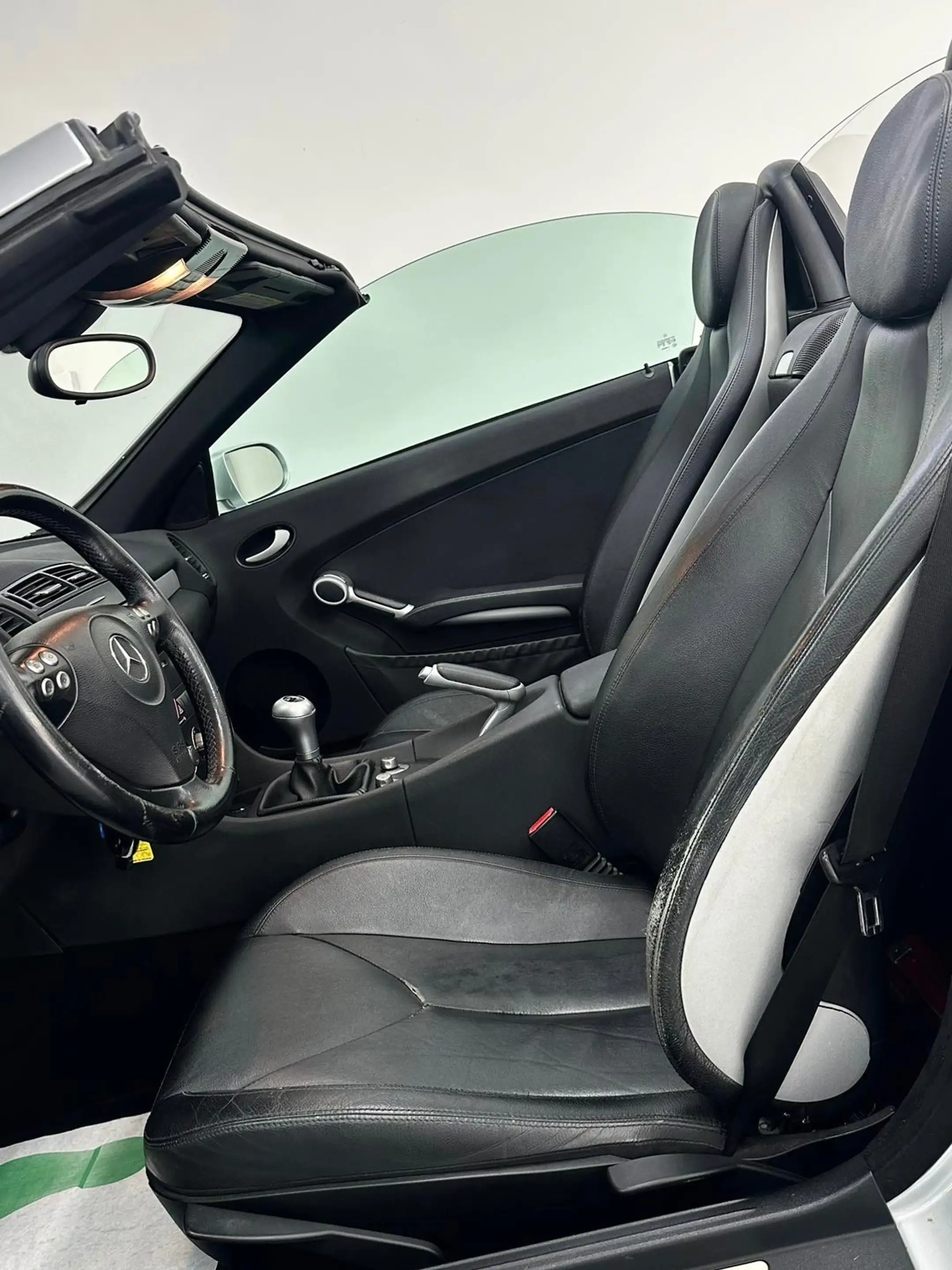 Mercedes-Benz SLK 200 Kompressor - GARANTIE 12 MOIS - CUIR CHAUFFANT - AIRCO - PHARES AUTO - REGULATEUR DE VITESSE - — photo 7