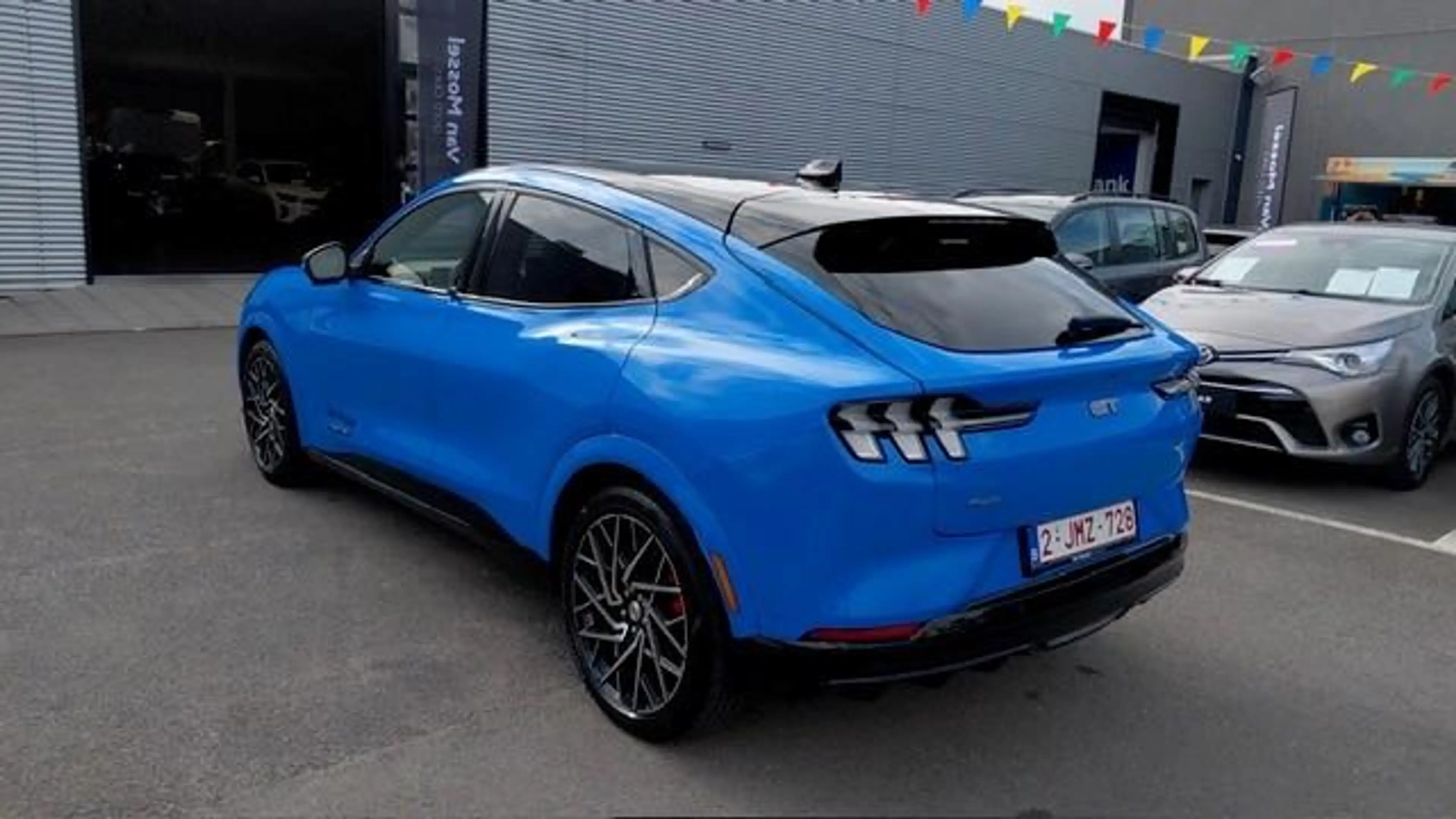 Ford Mustang Mach-E GT Extended AWD 98 kWh - 487PK - Pano — photo 2