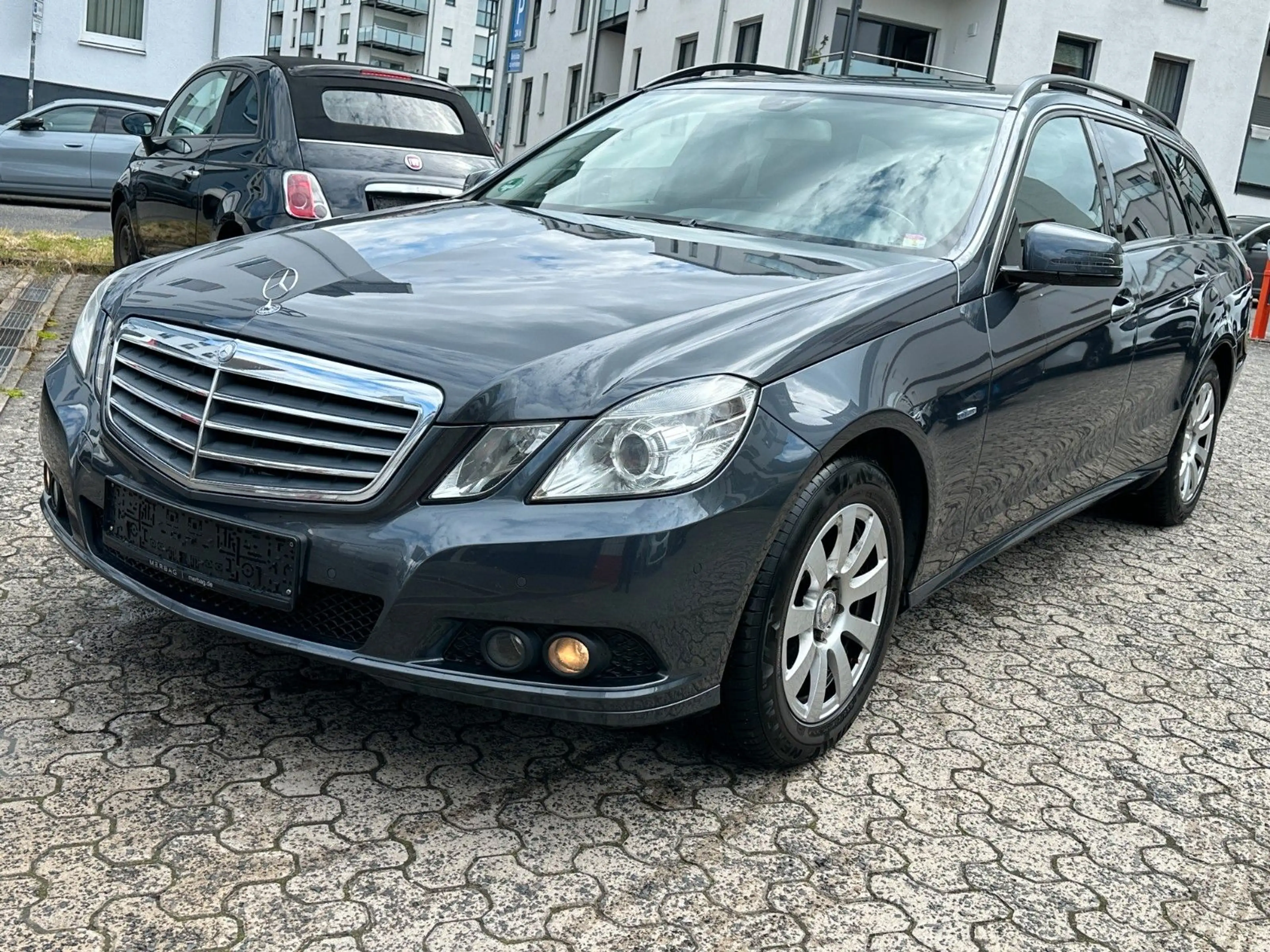 Mercedes-Benz E 220 E T-Modell E 220 CDI BlueEfficiency