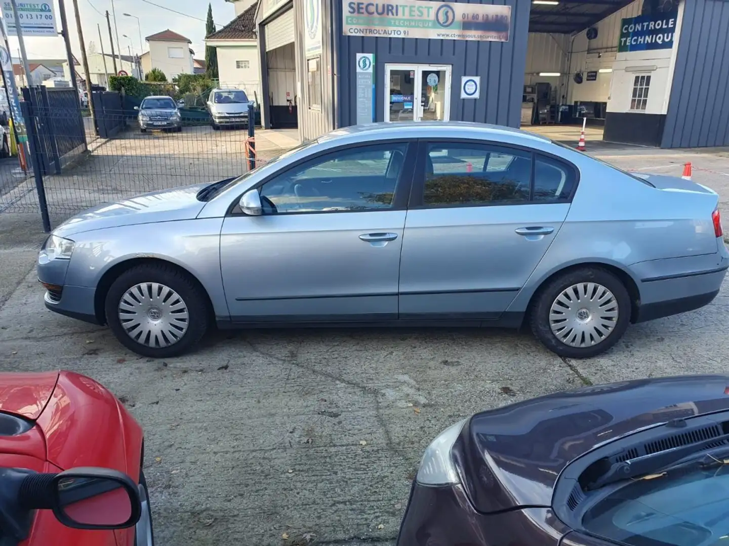 Volkswagen Passat 2.0 FSI 150ch Confort Bleu - 2