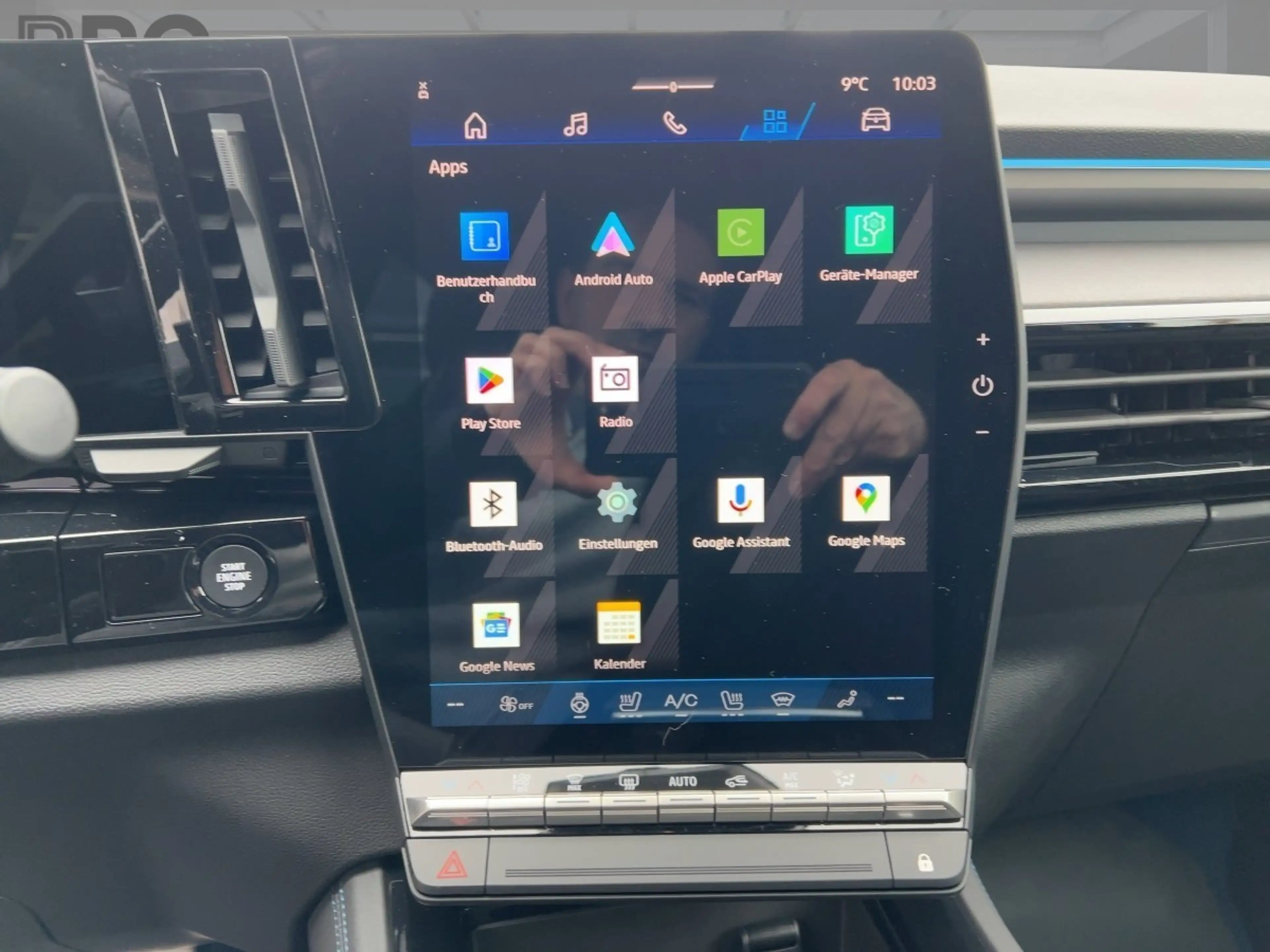 Renault Rafale Esprit Alpine E-Tech Plug-in Hybrid 300 4x4 — photo 12