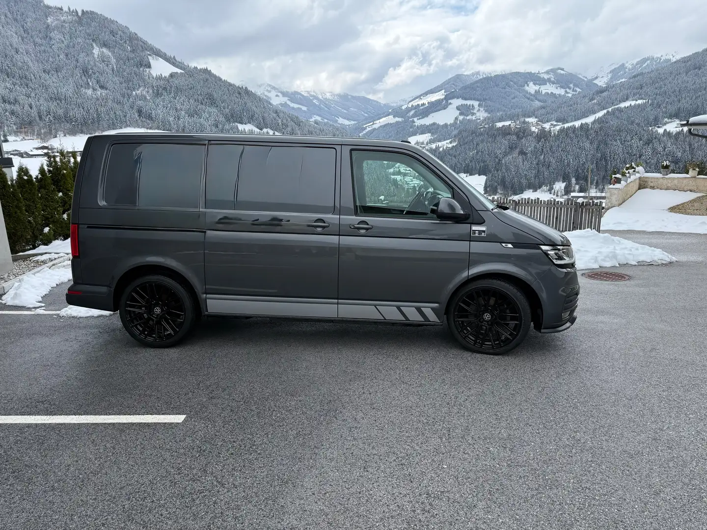 Volkswagen T6 Transporter Mwst. Ausweißbar! Grau - 2