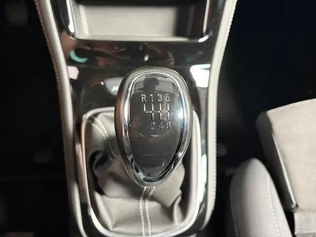 Opel Astra view 22