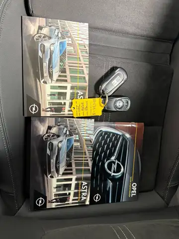 Opel Astra view 18