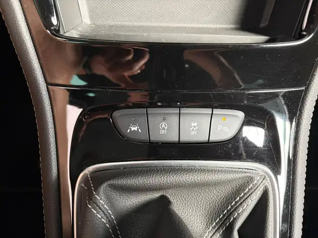 Opel Astra view 16