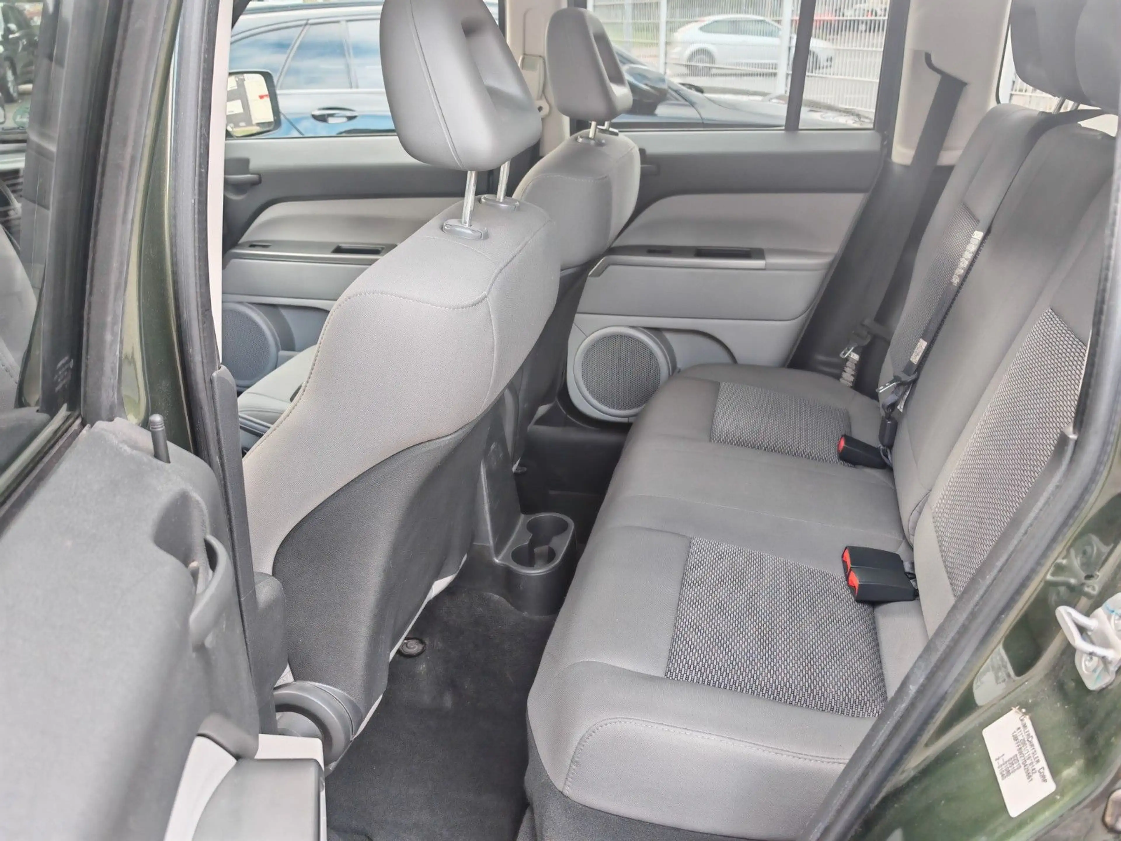 Jeep Patriot Limited Automatik AHK Tempomat PTC SHZ — photo 13