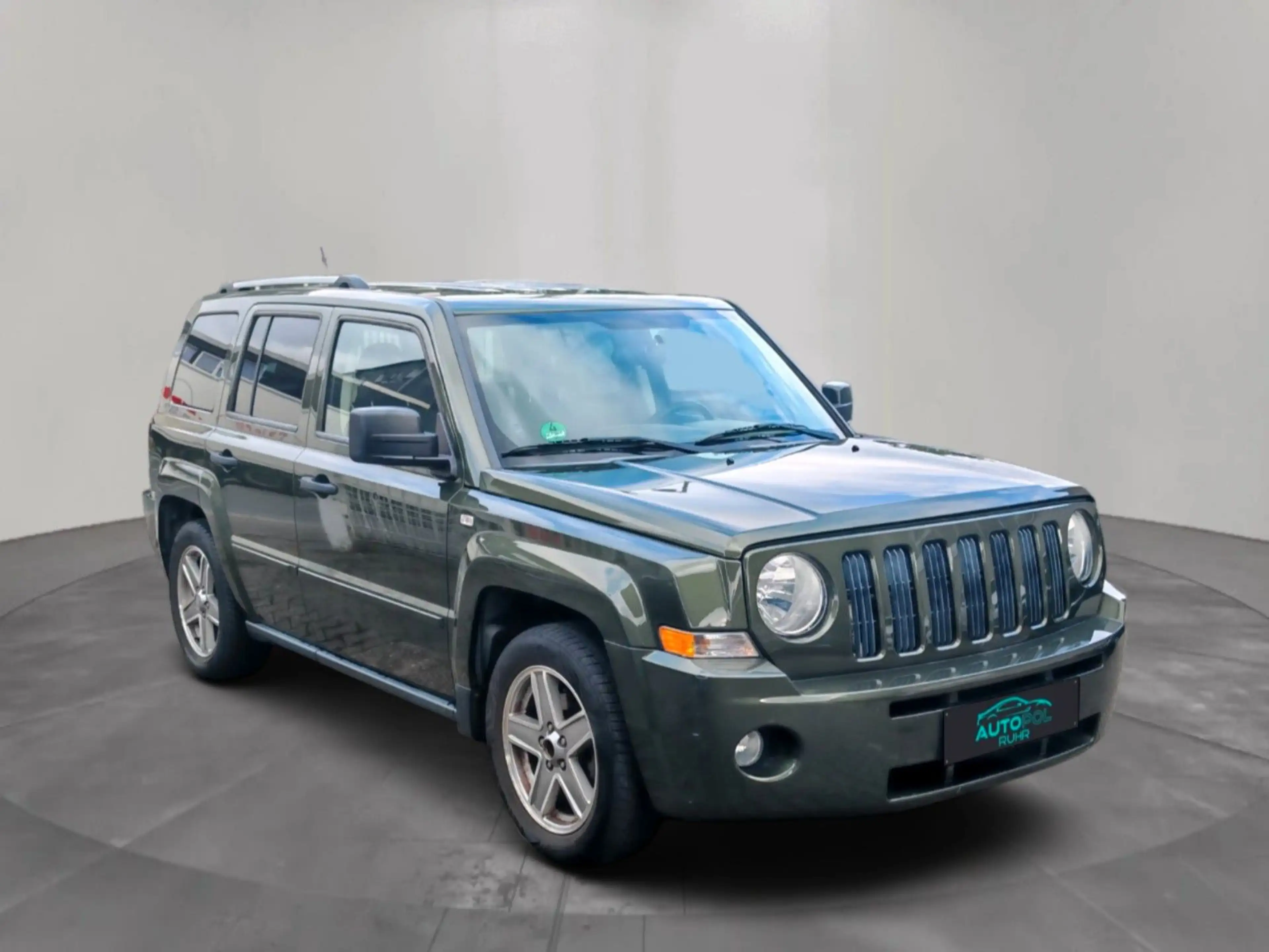 Jeep Patriot Limited Automatik AHK Tempomat PTC SHZ — photo 6