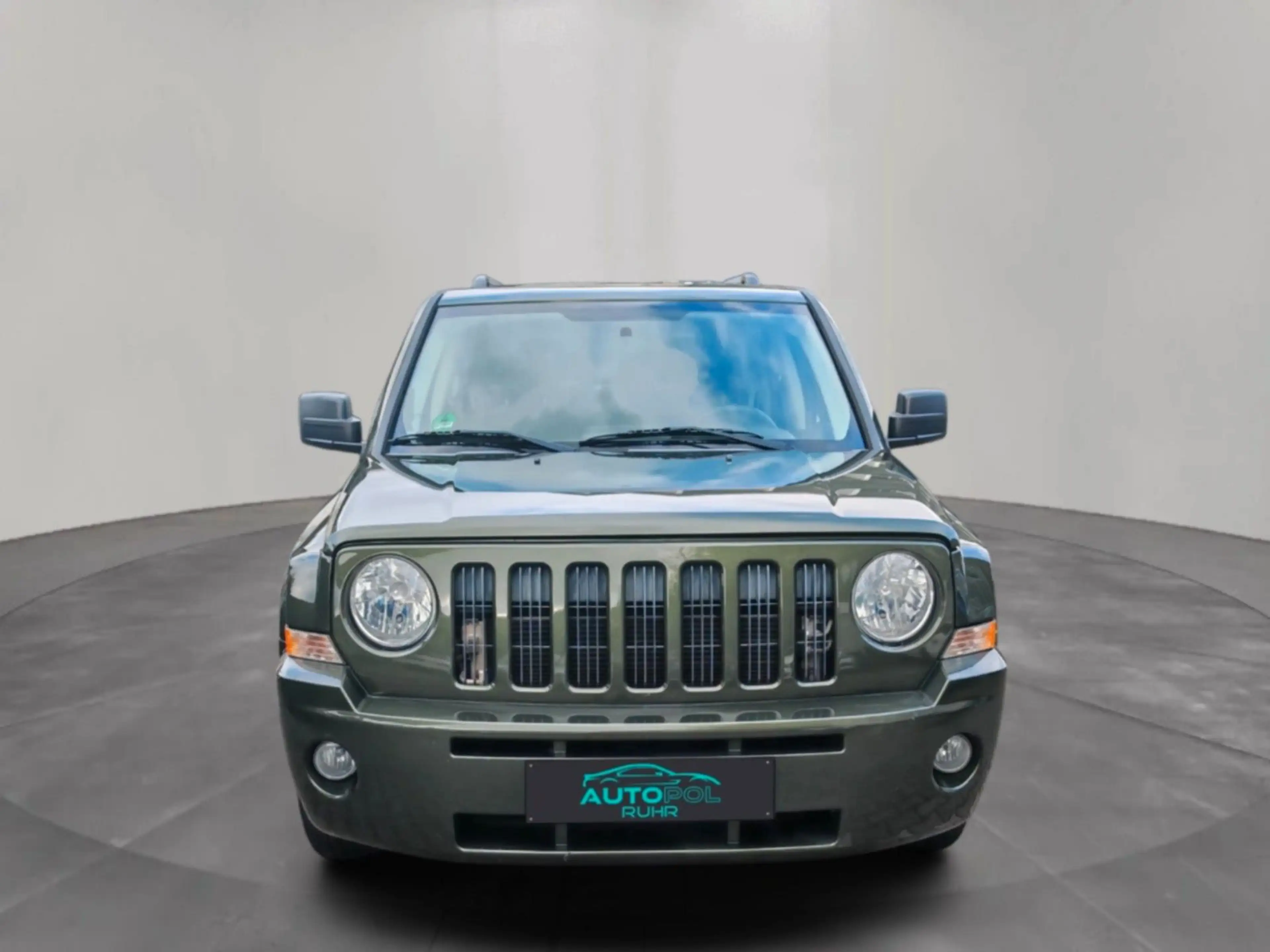 Jeep Patriot Limited Automatik AHK Tempomat PTC SHZ — photo 7