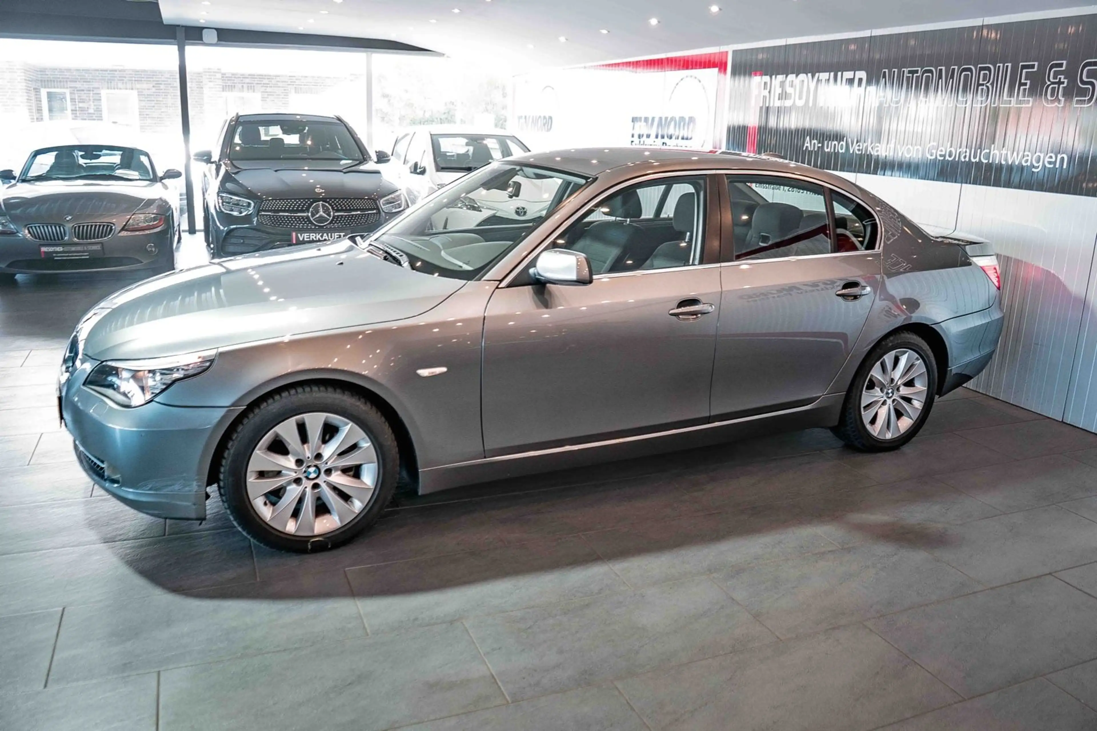 BMW 523 i Limousine Xenon Navi AHK Tempomat Klimaauto — photo 6