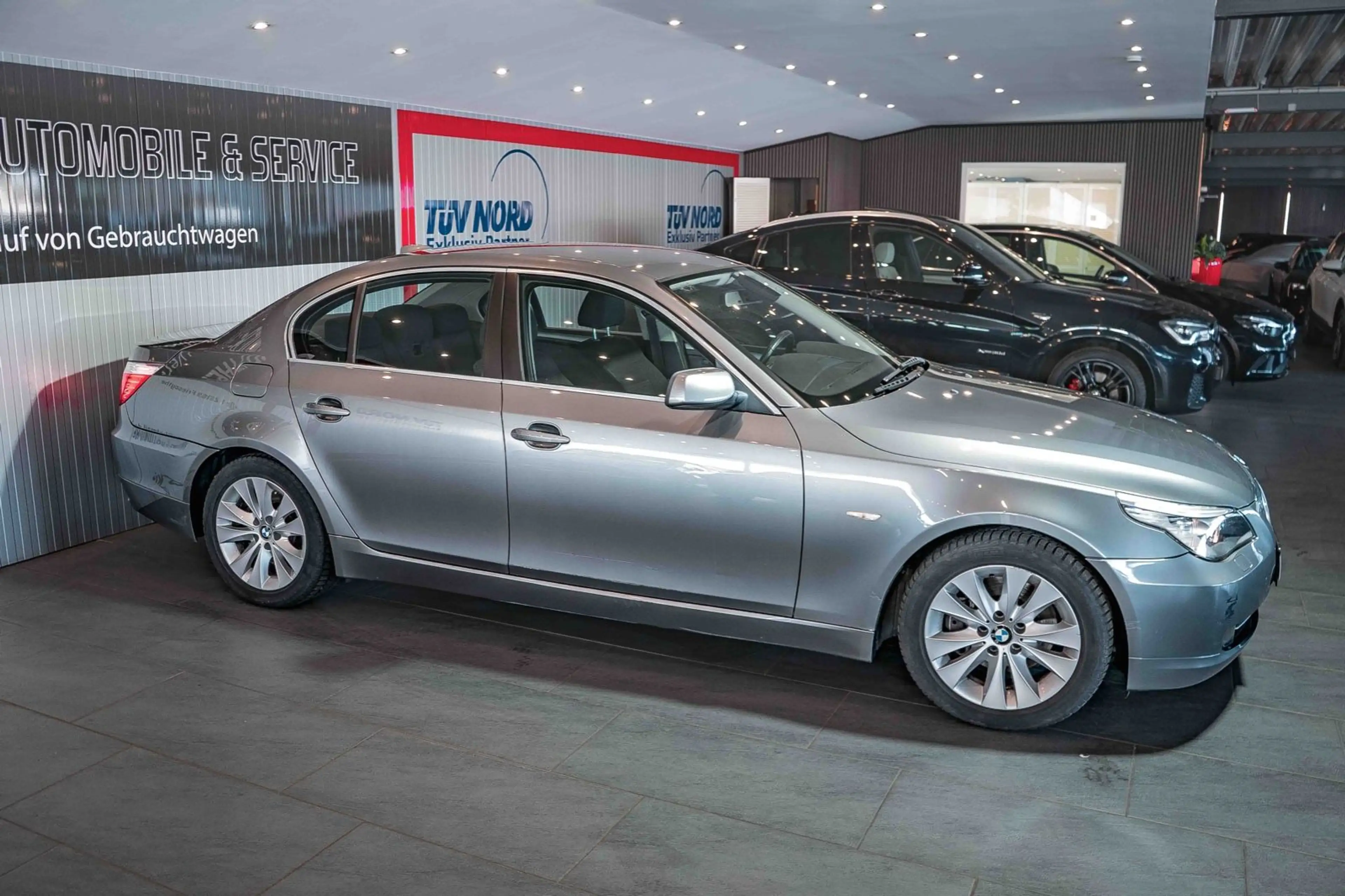 BMW 523 i Limousine Xenon Navi AHK Tempomat Klimaauto — photo 2