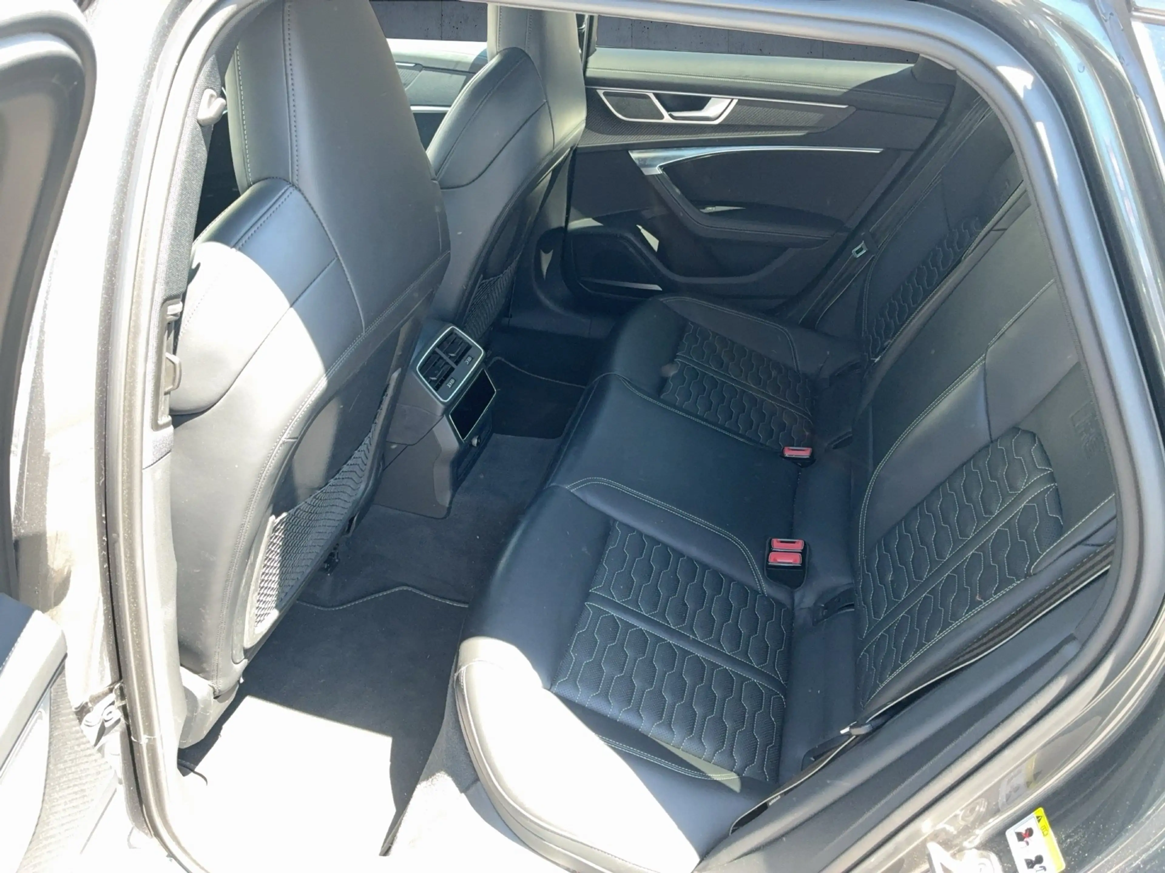 Audi RS6 RS 6 Avant Vmax305 PANO Stdhzg 22 HUD Laser AHK — photo 13