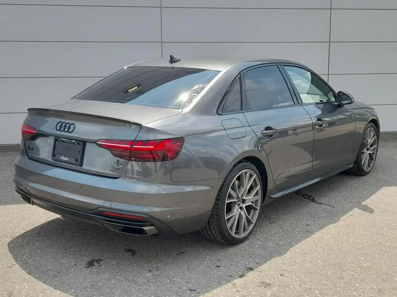Audi A4 photo Audi A4