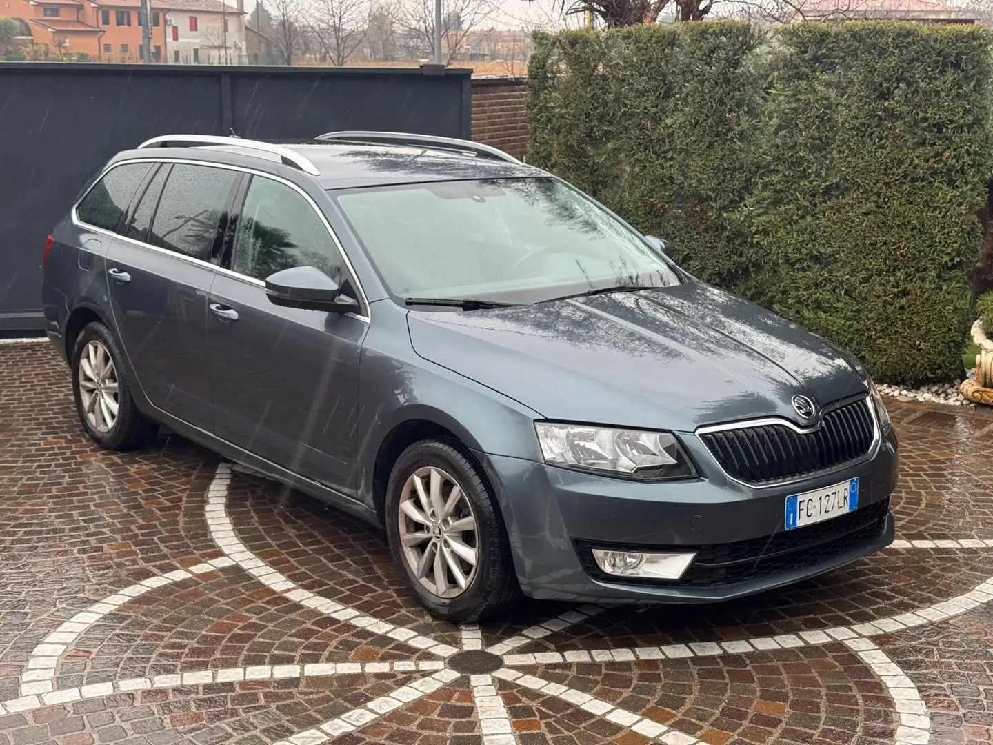 Skoda Octavia ambition - 2