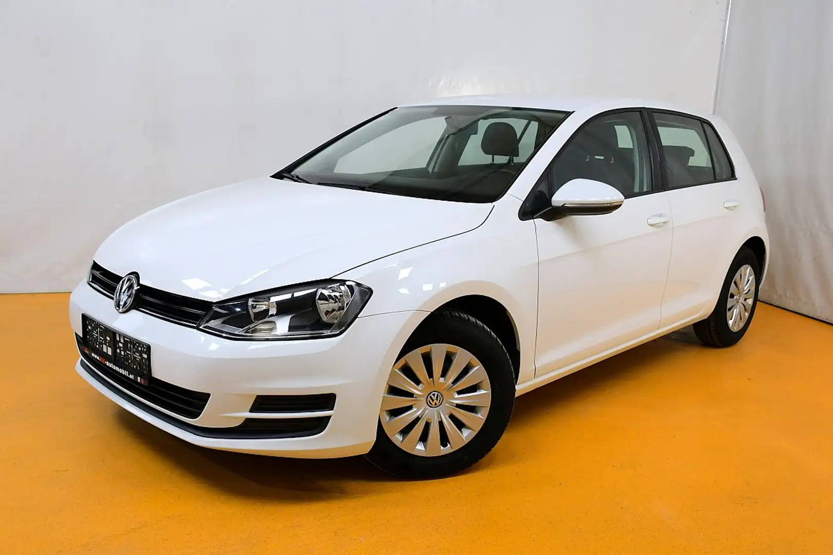 Volkswagen Golf Trendline 1,6 BMT TDI Weiß - 1