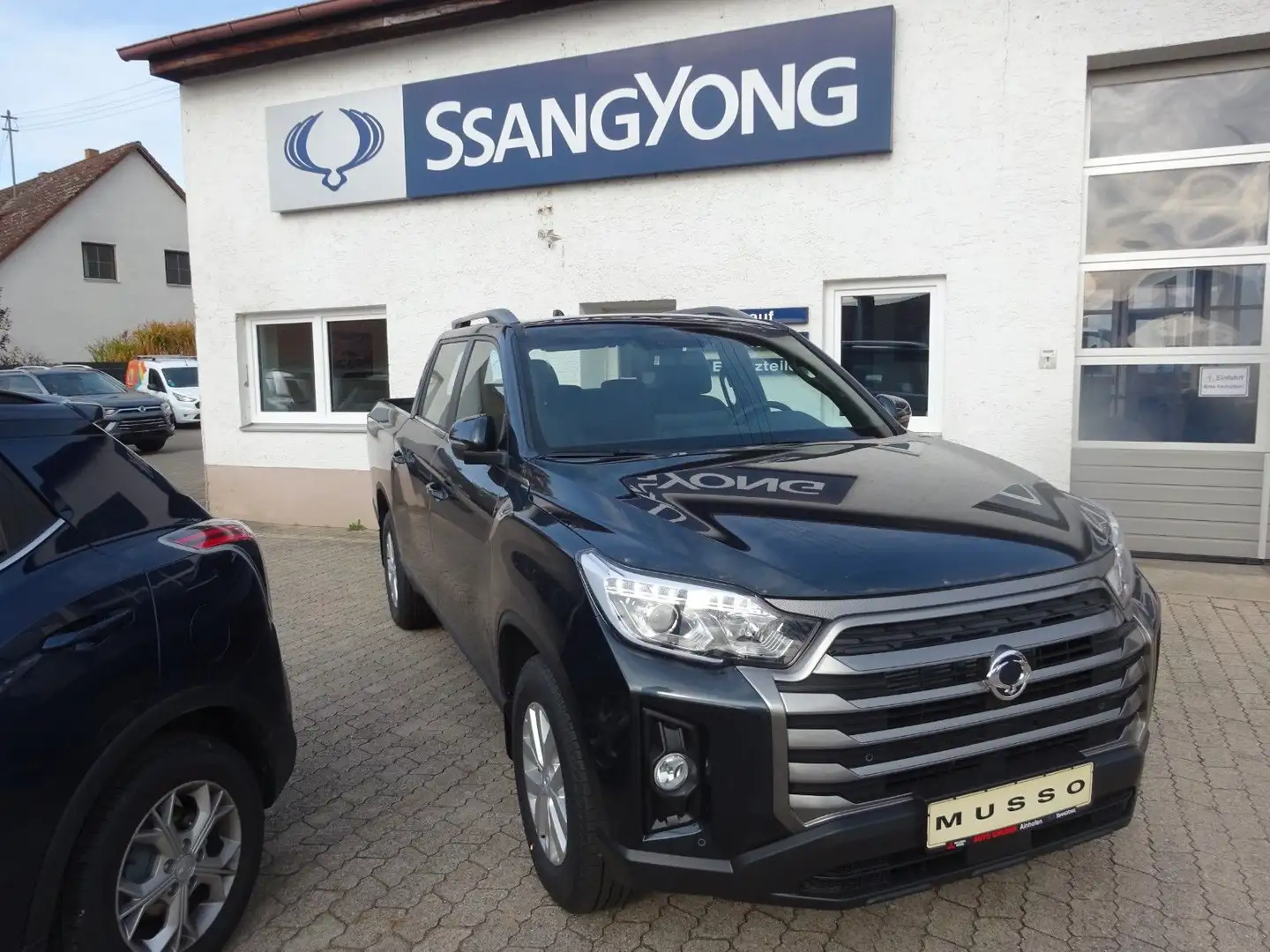 SsangYong Musso GRAND 2.2 D 4WD AT*NAVI*KAMERA*LM* Grey - 1