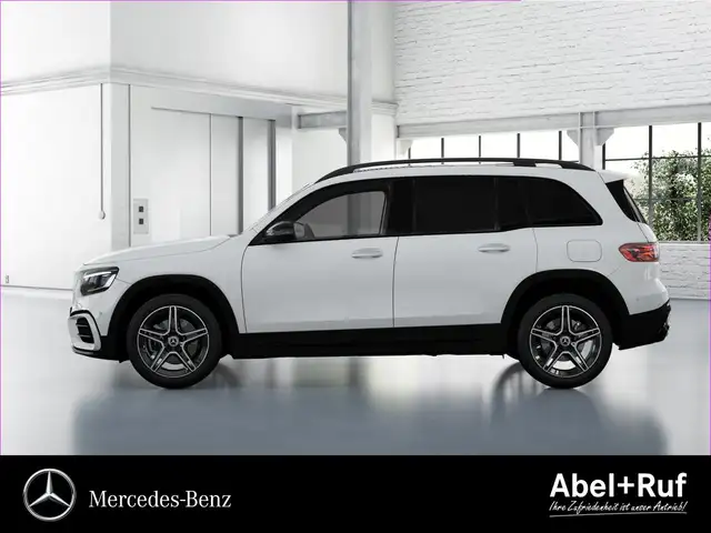 Mercedes-Benz GLB view 3