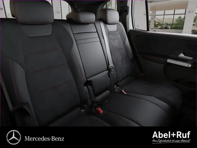 Mercedes-Benz GLB view 9