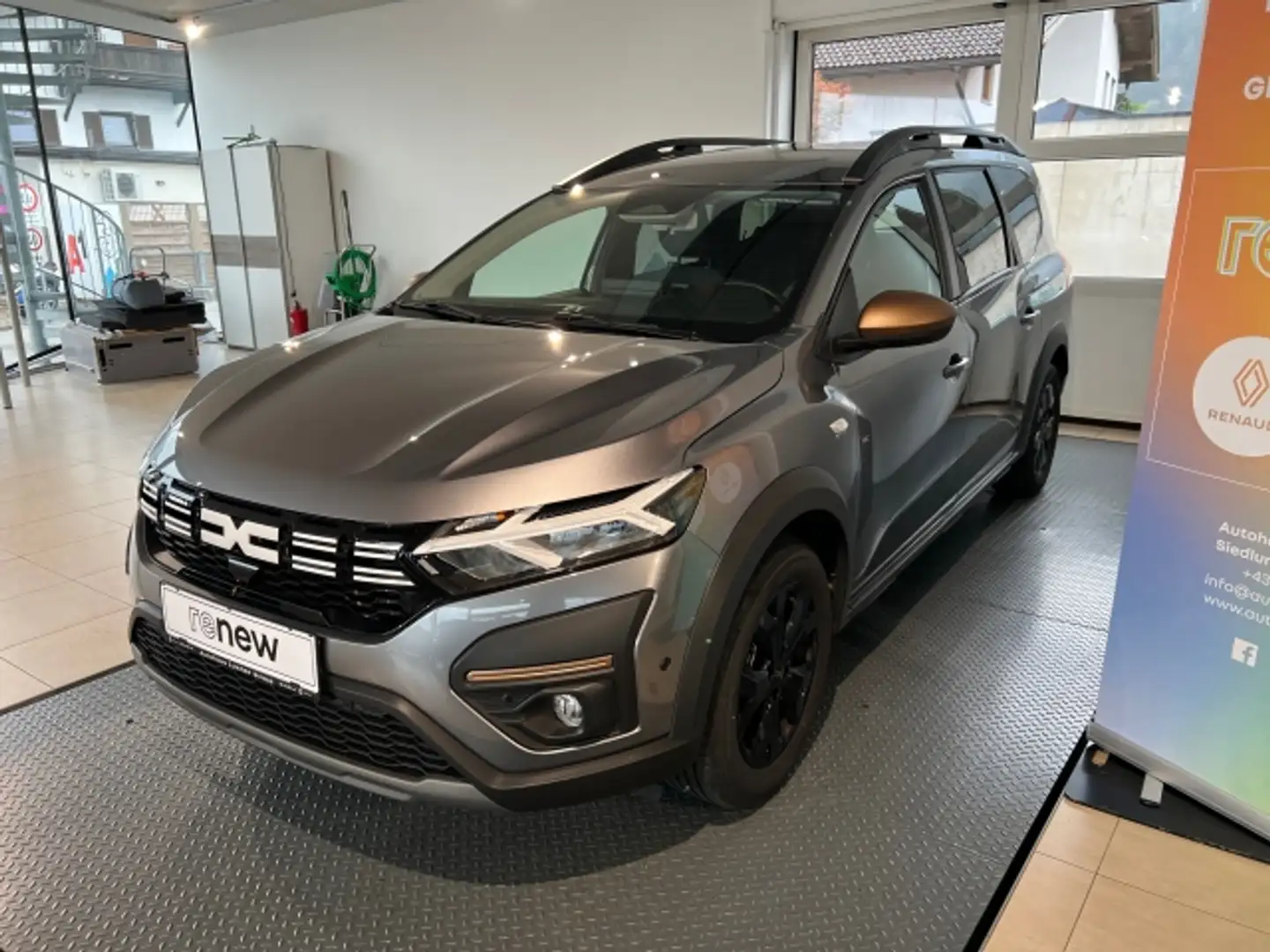 Dacia Jogger JoggerExtreme+TCE110 Grau - 2