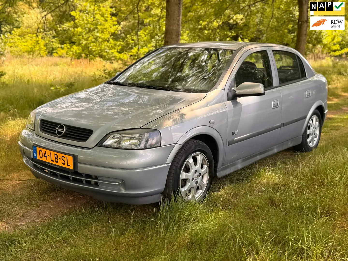 Opel Astra 1.6 Njoy APK 23-12-2025 AUTOMAAT Szürke - 1