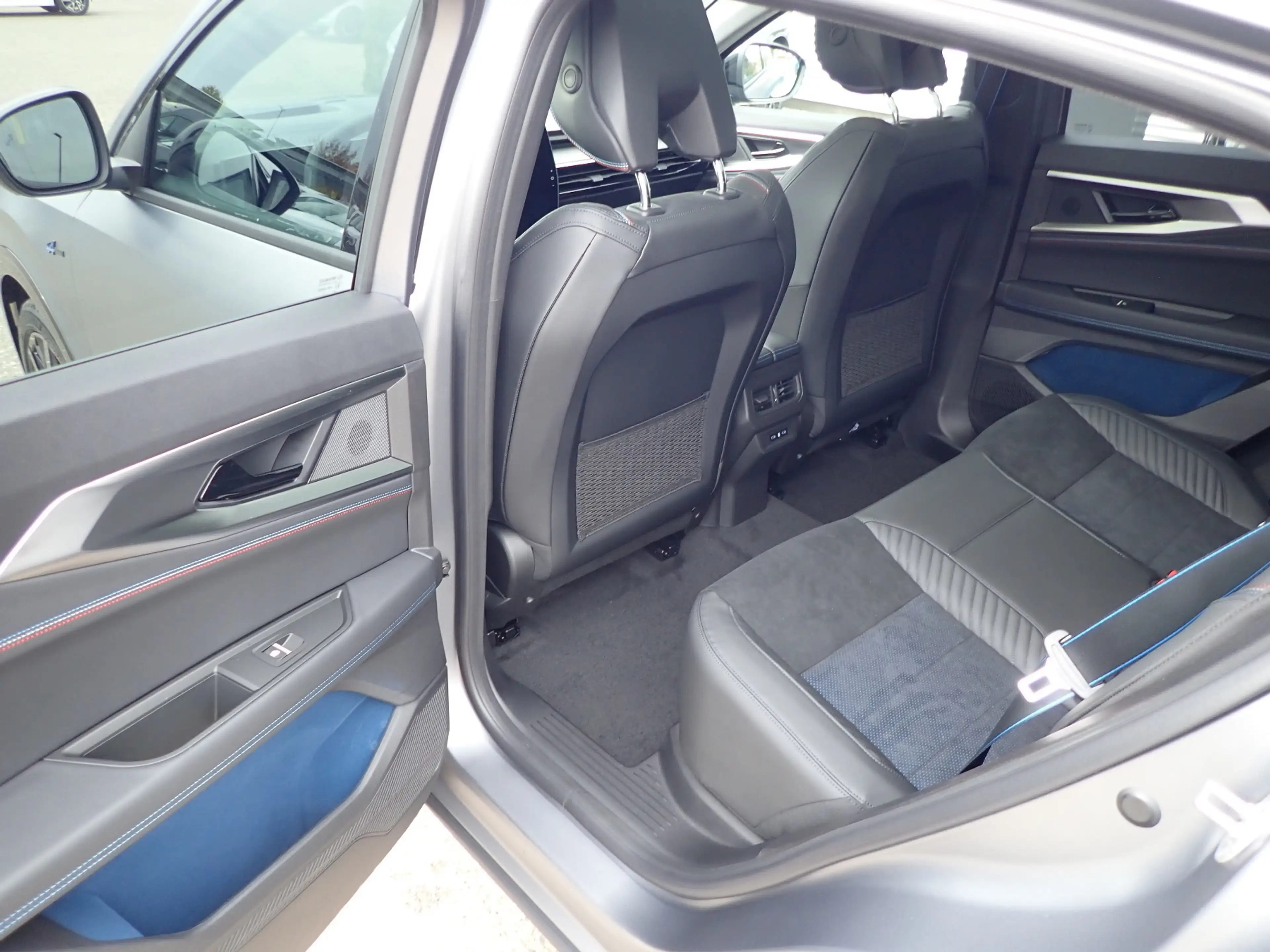 Renault Rafale Esprit Alpine Full Hybrid E-Tech 200 — photo 7