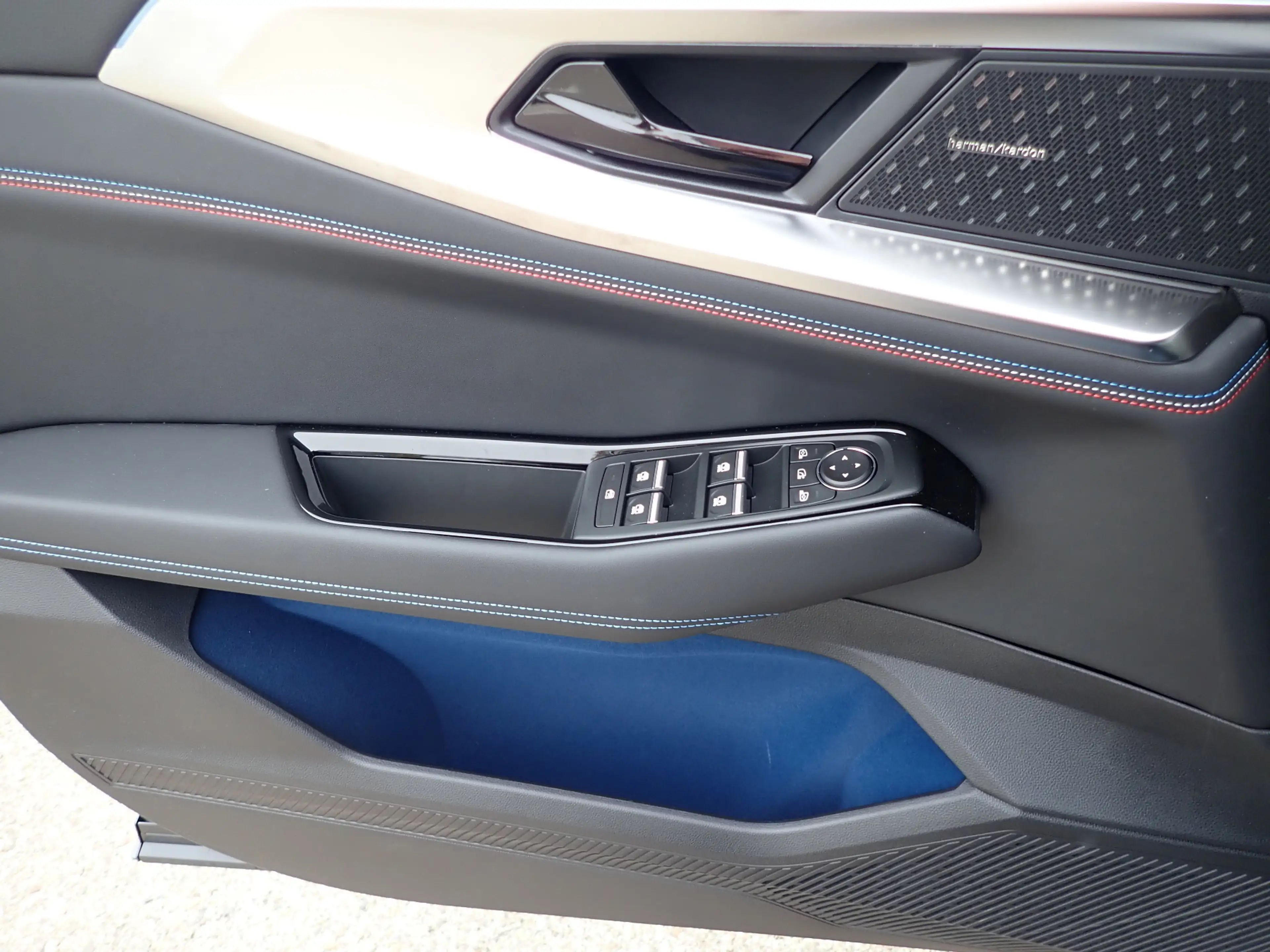 Renault Rafale Esprit Alpine Full Hybrid E-Tech 200 — photo 14