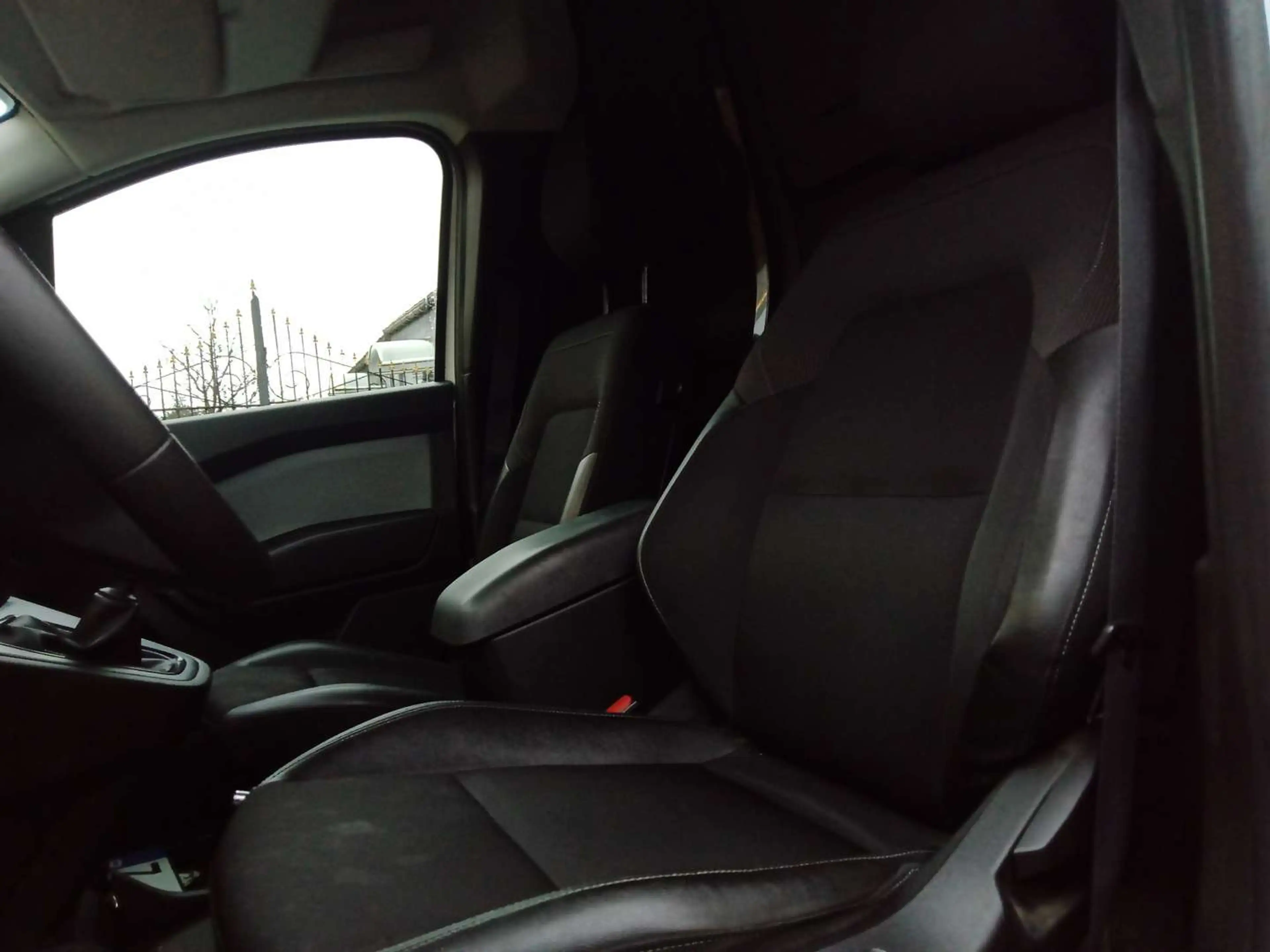 Renault Kangoo 1.5 Blue dCi - utilitaire - 9.916,53 € HTVA (vu21) — photo 10