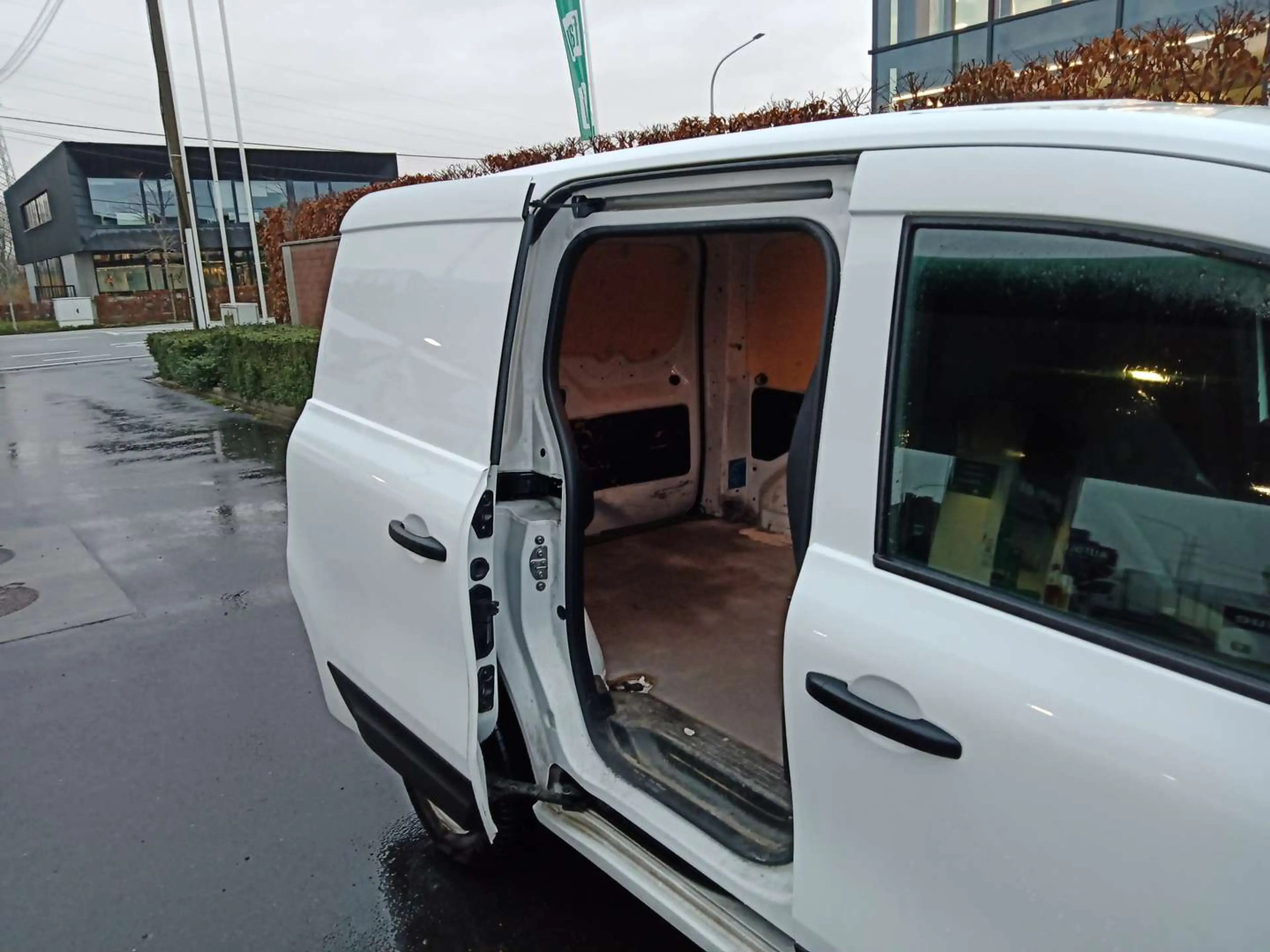 Renault Kangoo 1.5 Blue dCi - utilitaire - 9.916,53 € HTVA (vu21) — photo 8