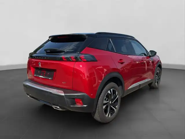 Peugeot 2008 view 5