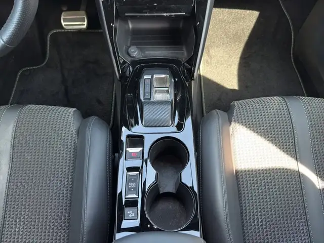 Peugeot 2008 view 11