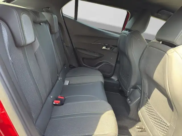Peugeot 2008 view 15