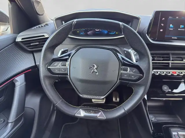 Peugeot 2008 view 13