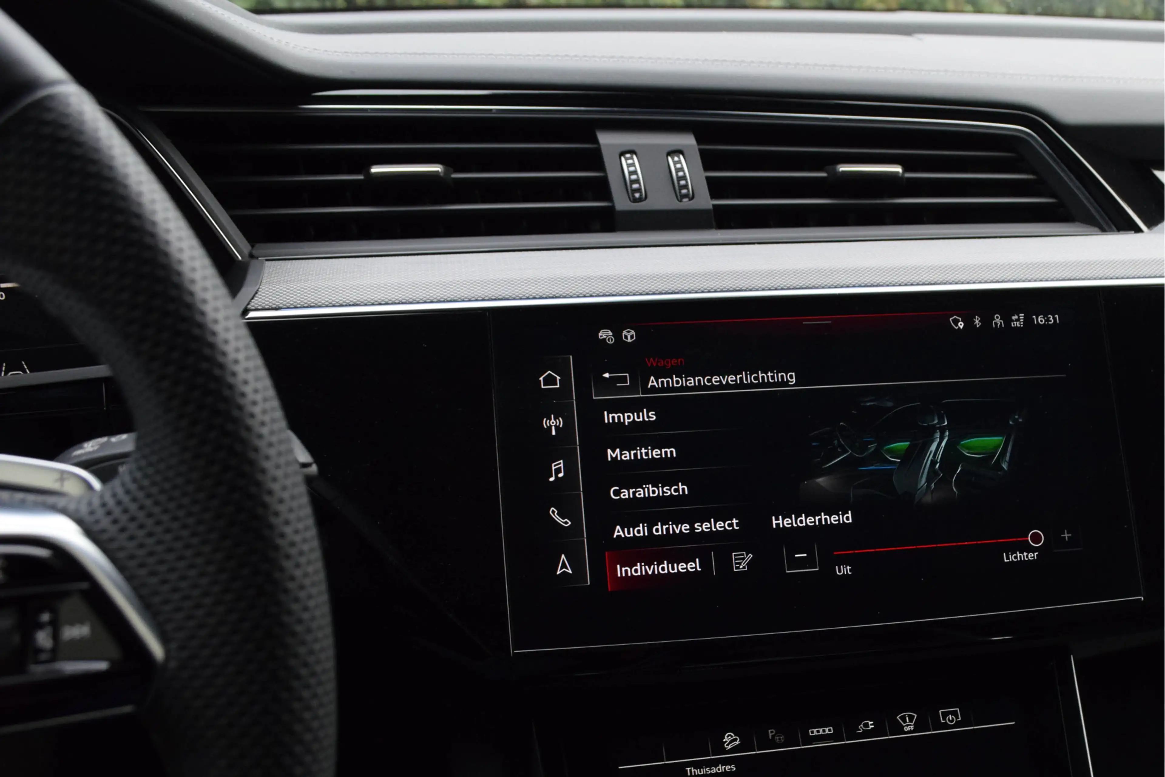 Audi SQ8 e-tron Quattro / Luchtvering/ Standkachel/ Bang & Olufsen — photo 17
