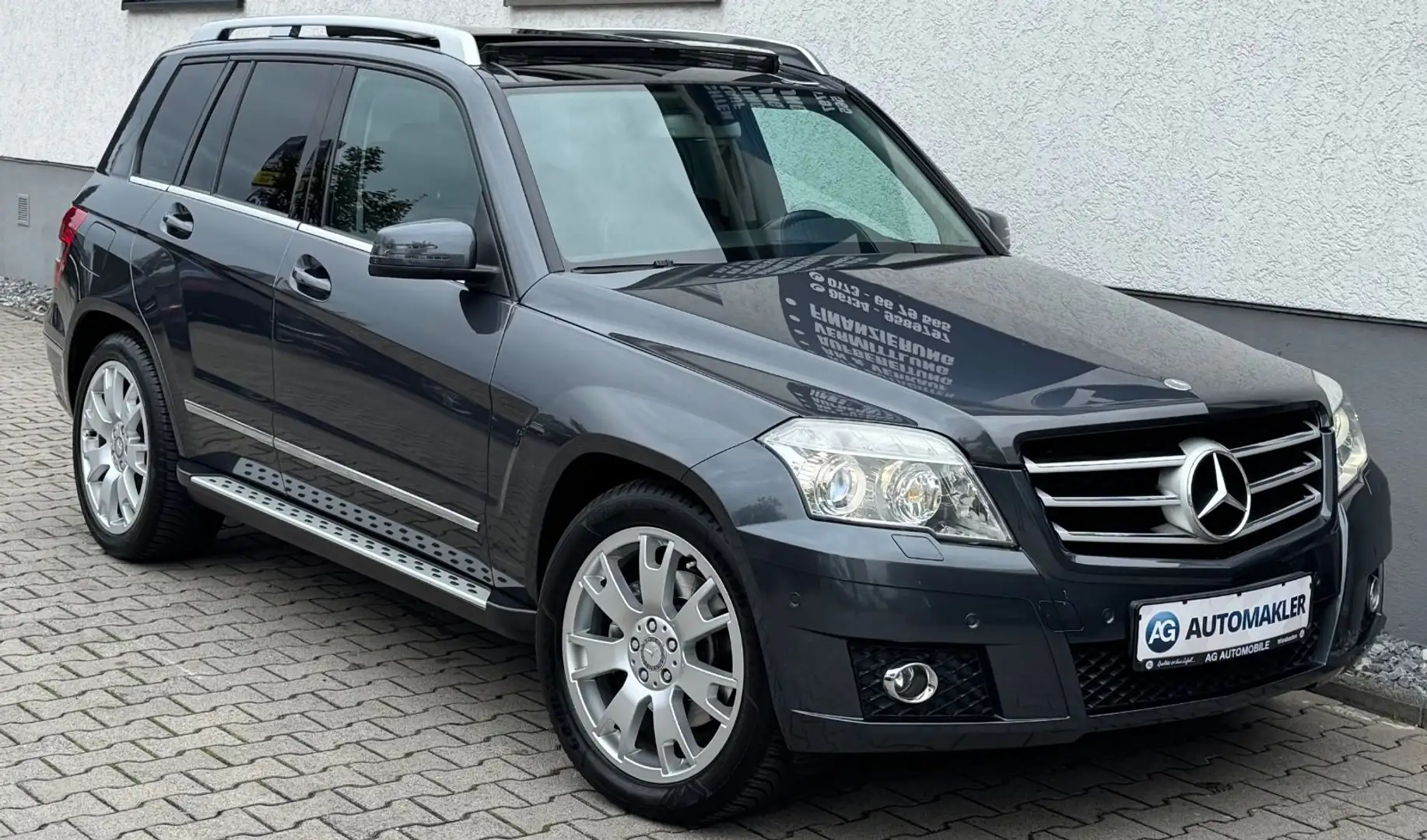 Mercedes-Benz GLK 300 4M. Sport Pano Xen. AHK. Leder Grau - 1