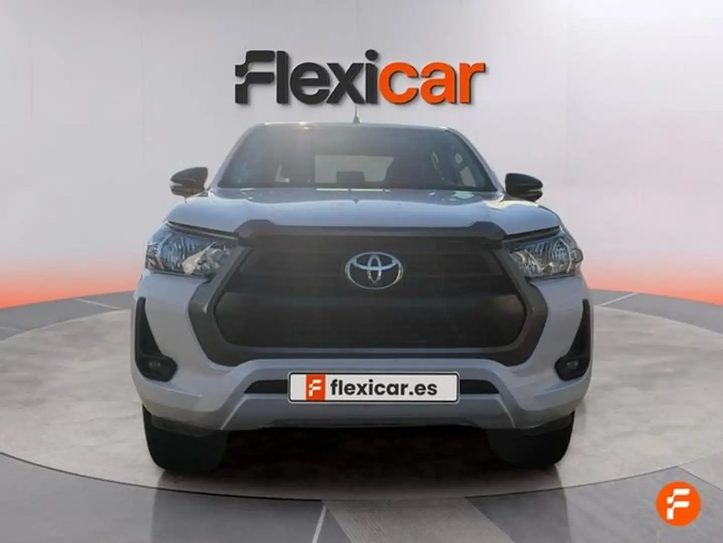 Toyota Hilux 2393 cm³ - 110 kW / 150 CV Blanco - 2