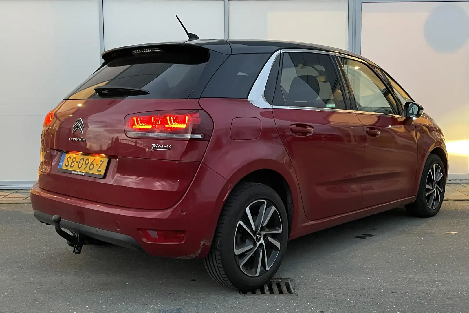 Citroen C4 Picasso 1.2 130pk Feel Trekhaak | Navigatie | Camera | Cli Rot - 2