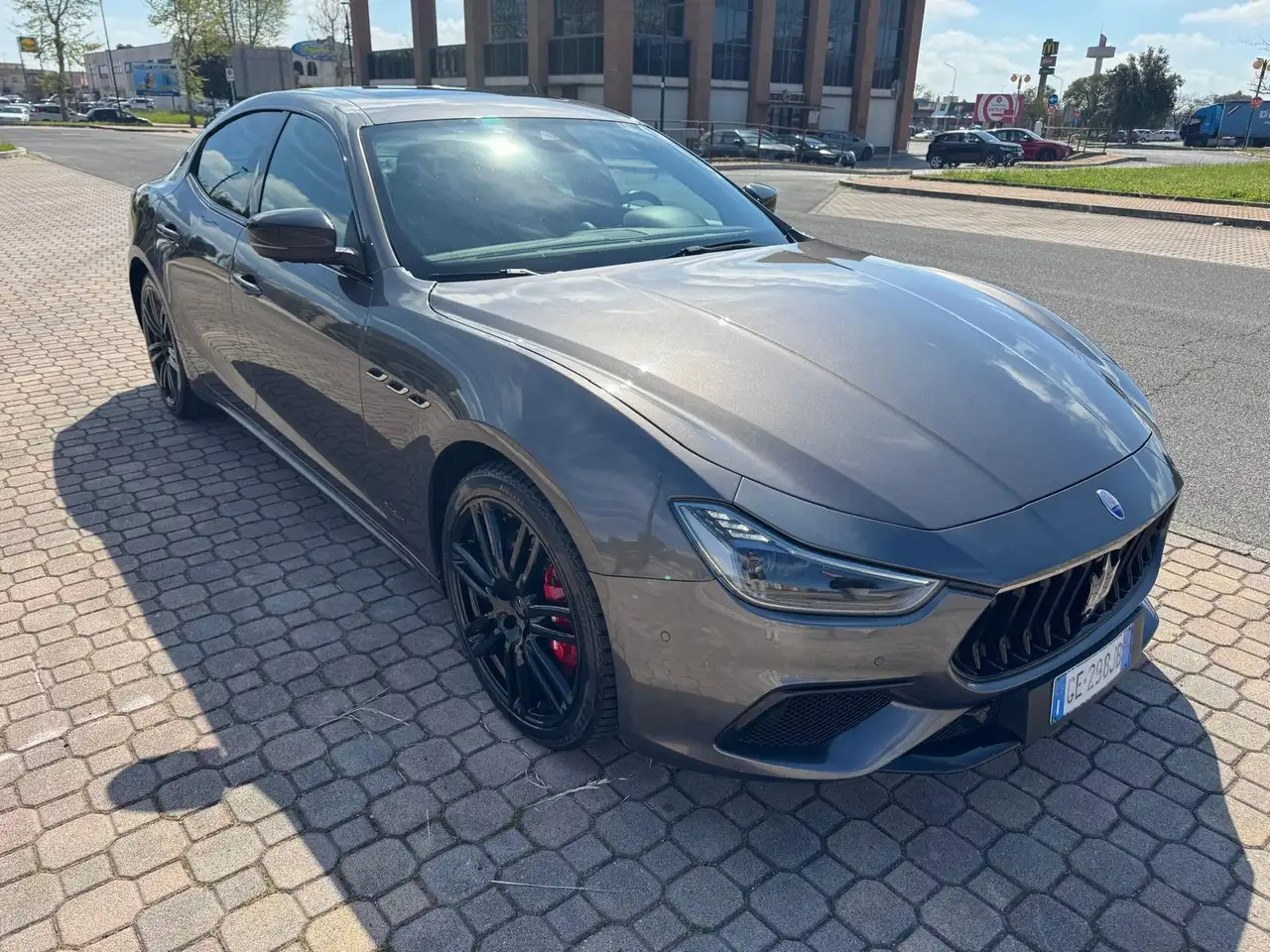 Maserati Ghibli 2021