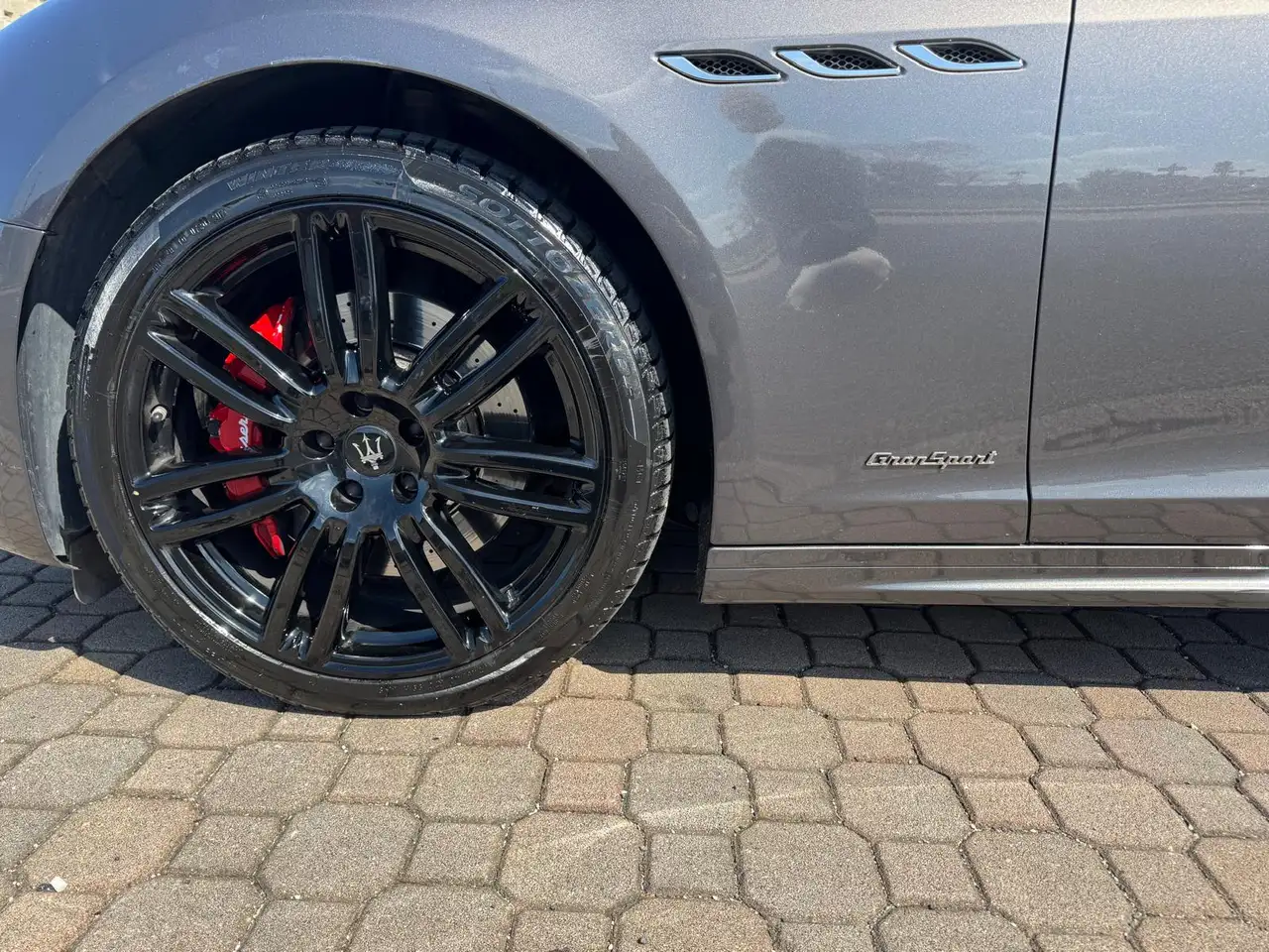 Maserati Ghibli 2021