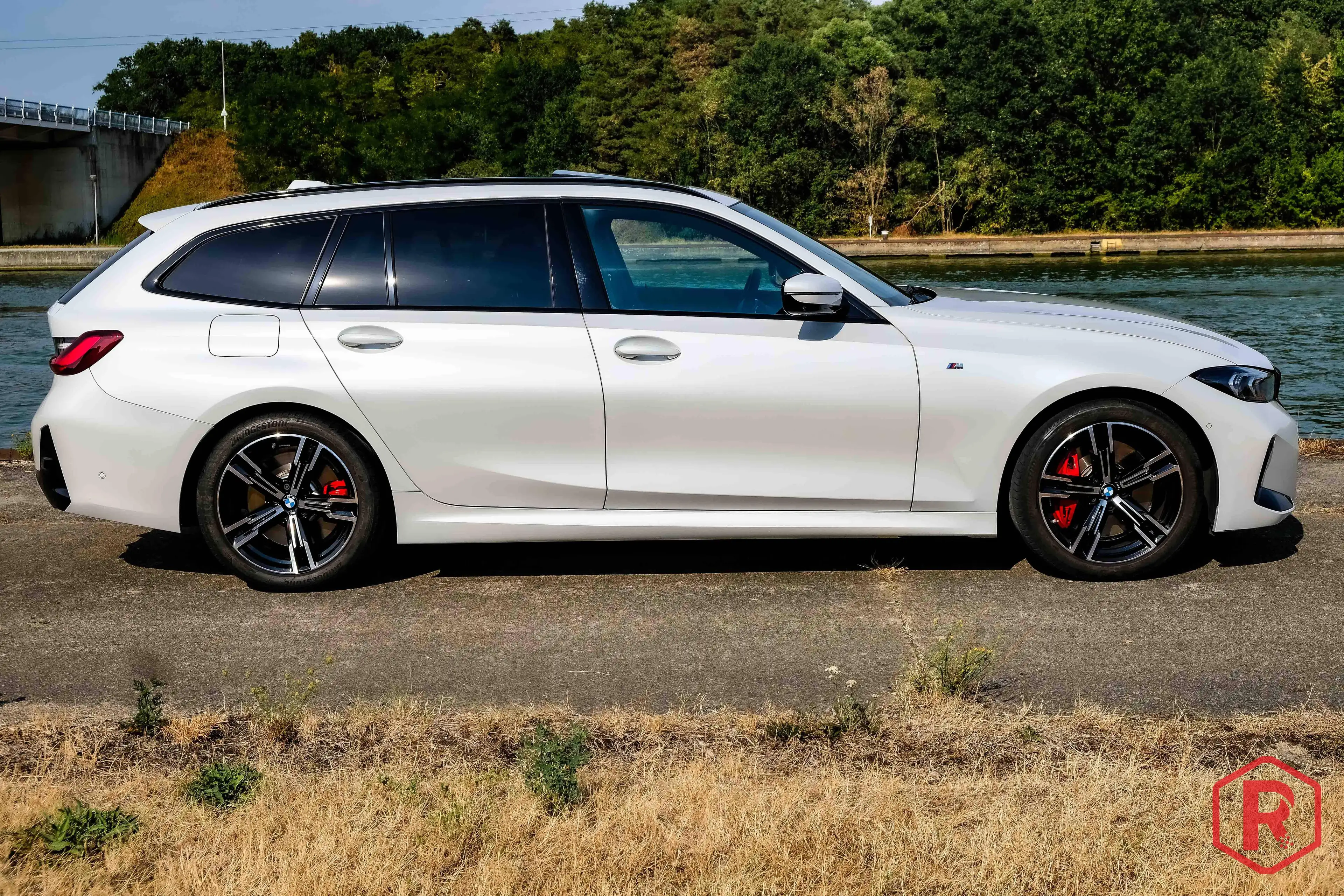 BMW 318 i Touring M Sport Pro Pano HarmanKardon ACC — photo 7