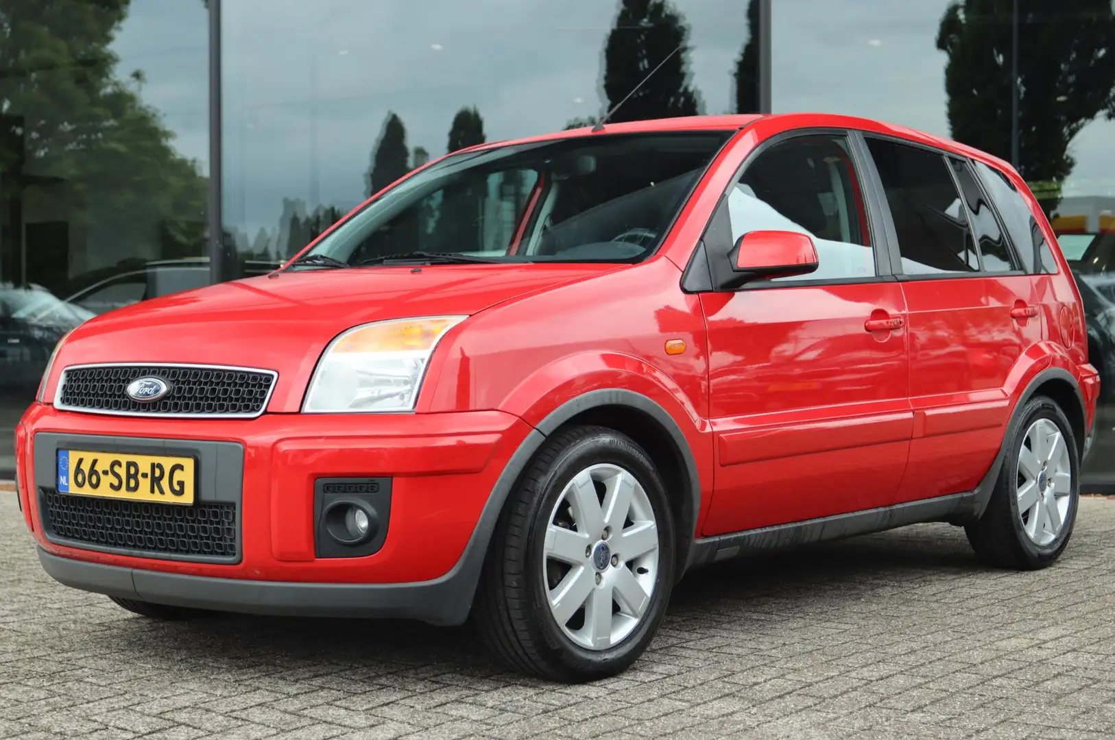 Ford Fusion 1.6-16V FUTURA | TREKHAAK | VOORRUITVERW. | AIRCO Rood - 1