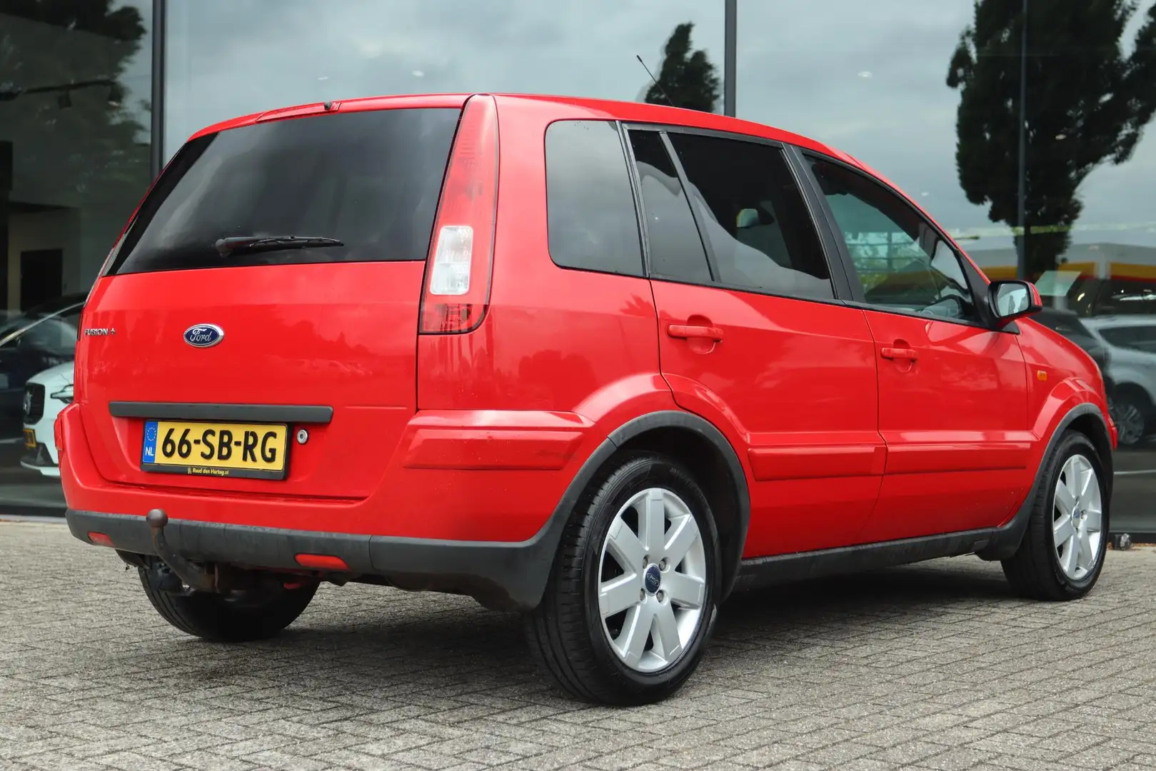 Ford Fusion 1.6-16V FUTURA | TREKHAAK | VOORRUITVERW. | AIRCO Rood - 2