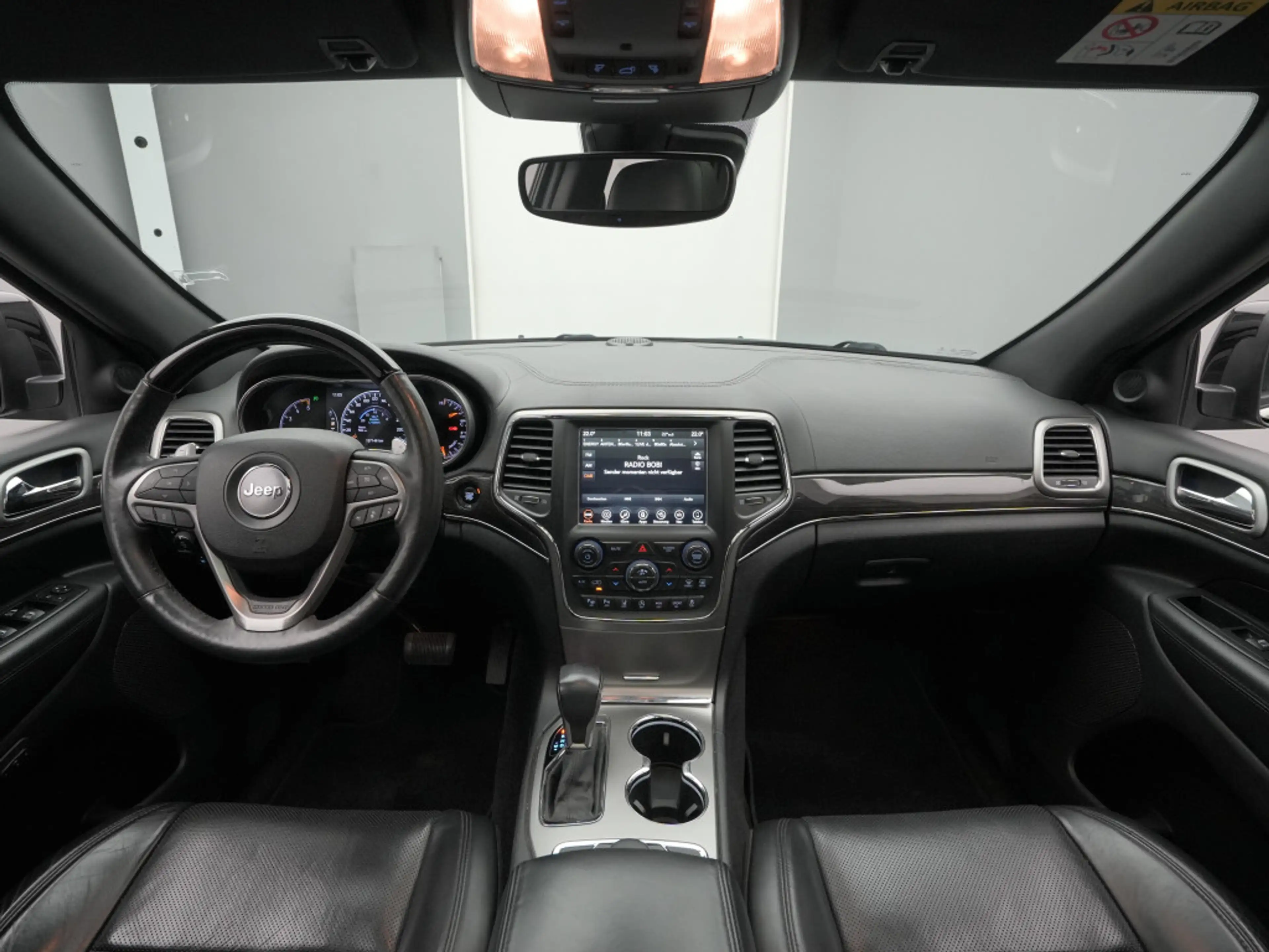 Jeep Grand Cherokee Overland 250PS Aut. 4x4 — photo 12