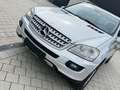 Mercedes-Benz ML 320 M-Klasse Diesel CDI 4Matic 7G-TRONIC DPF Silber - thumbnail 1