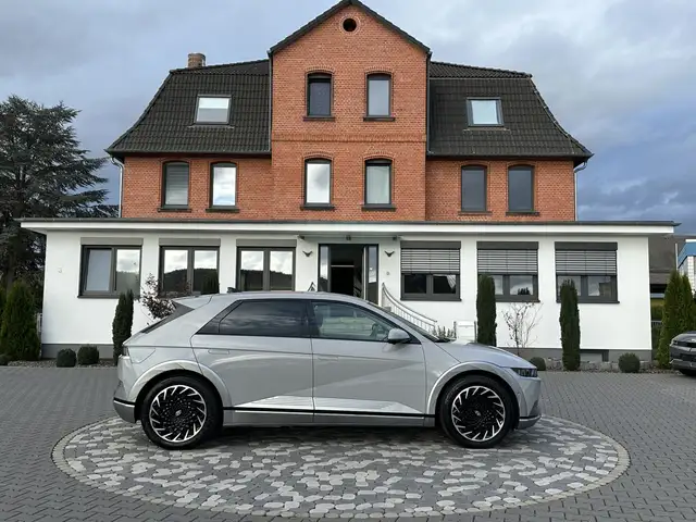 Hyundai IONIQ 5 Uniq 4WD PIXEL HUD BOSE RELAX AHK 72KWh