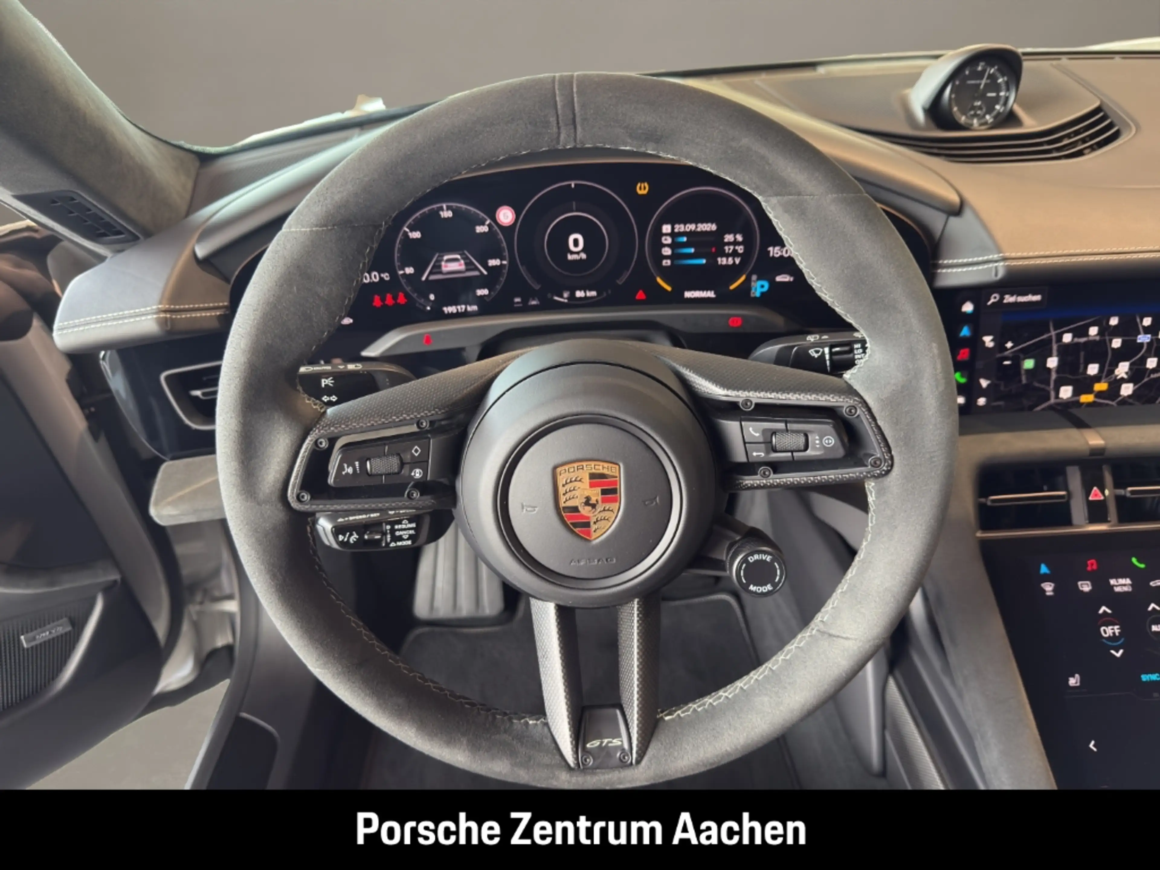 Porsche Taycan GTS Sport Turismo — photo 15