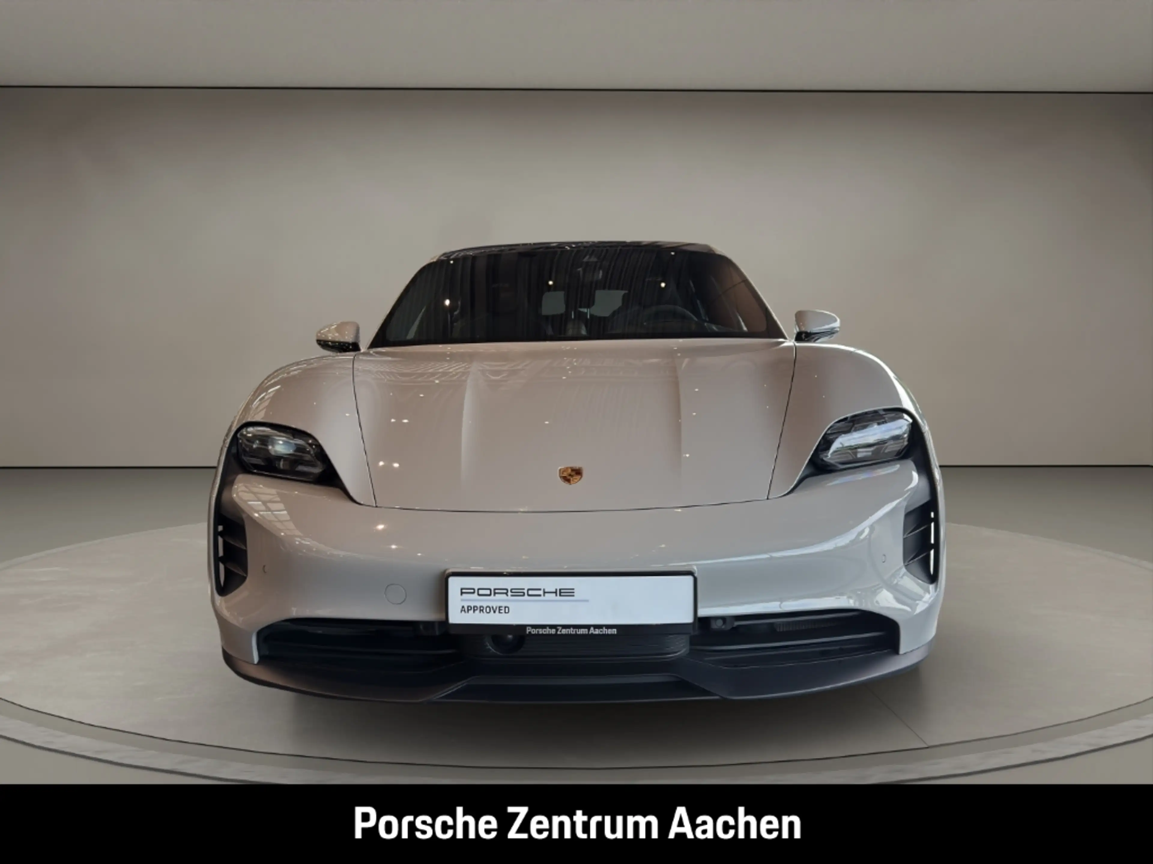 Porsche Taycan GTS Sport Turismo — photo 4